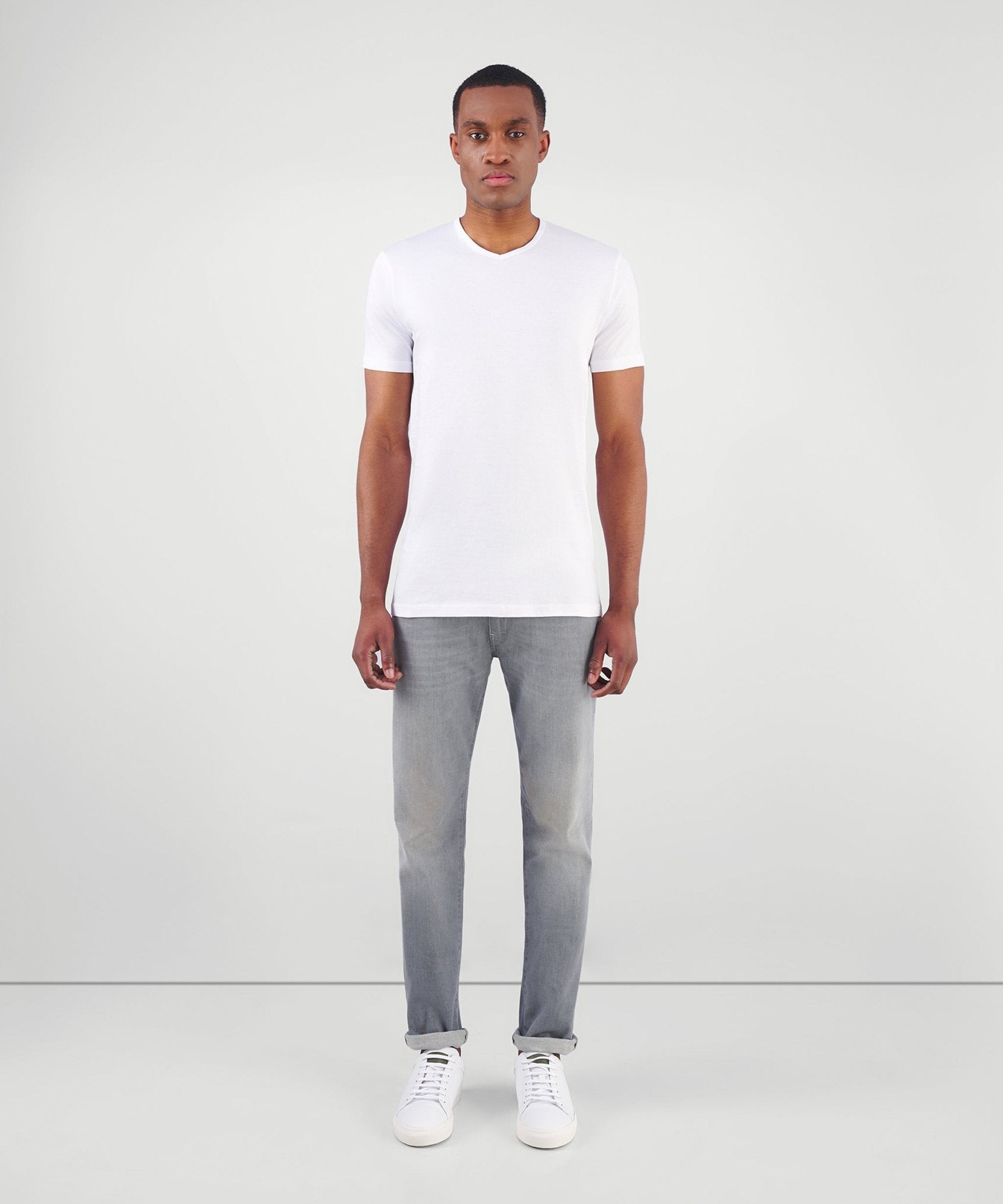 SOCI3TY 2-PACK T-SHIRTS V-hals - The Society Shop