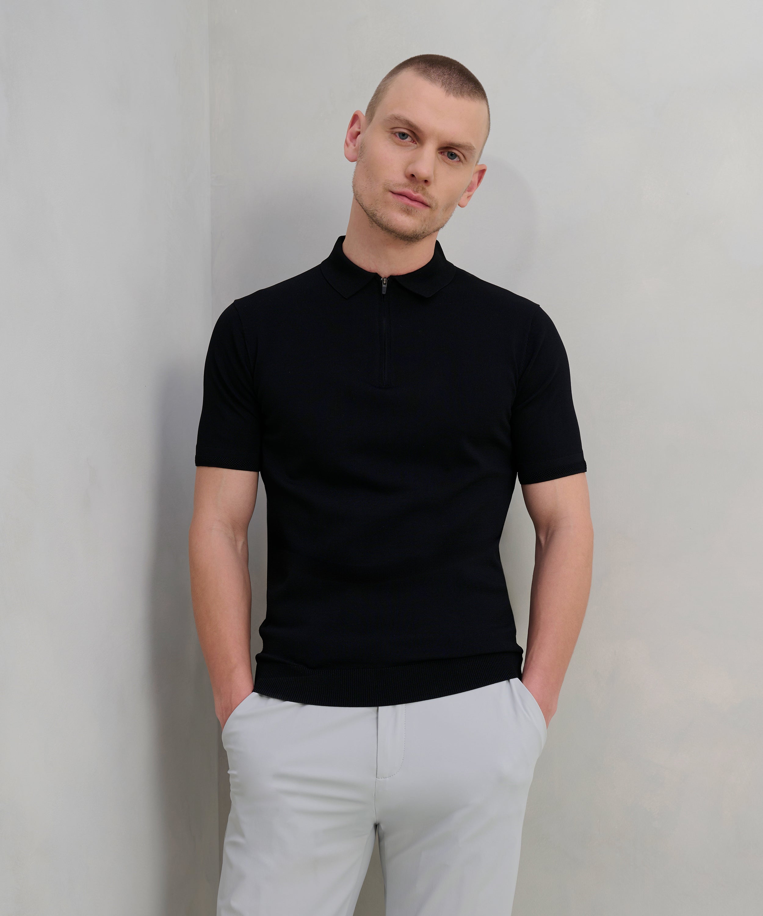 Tech knit polo met rits viscose/nylon zwart