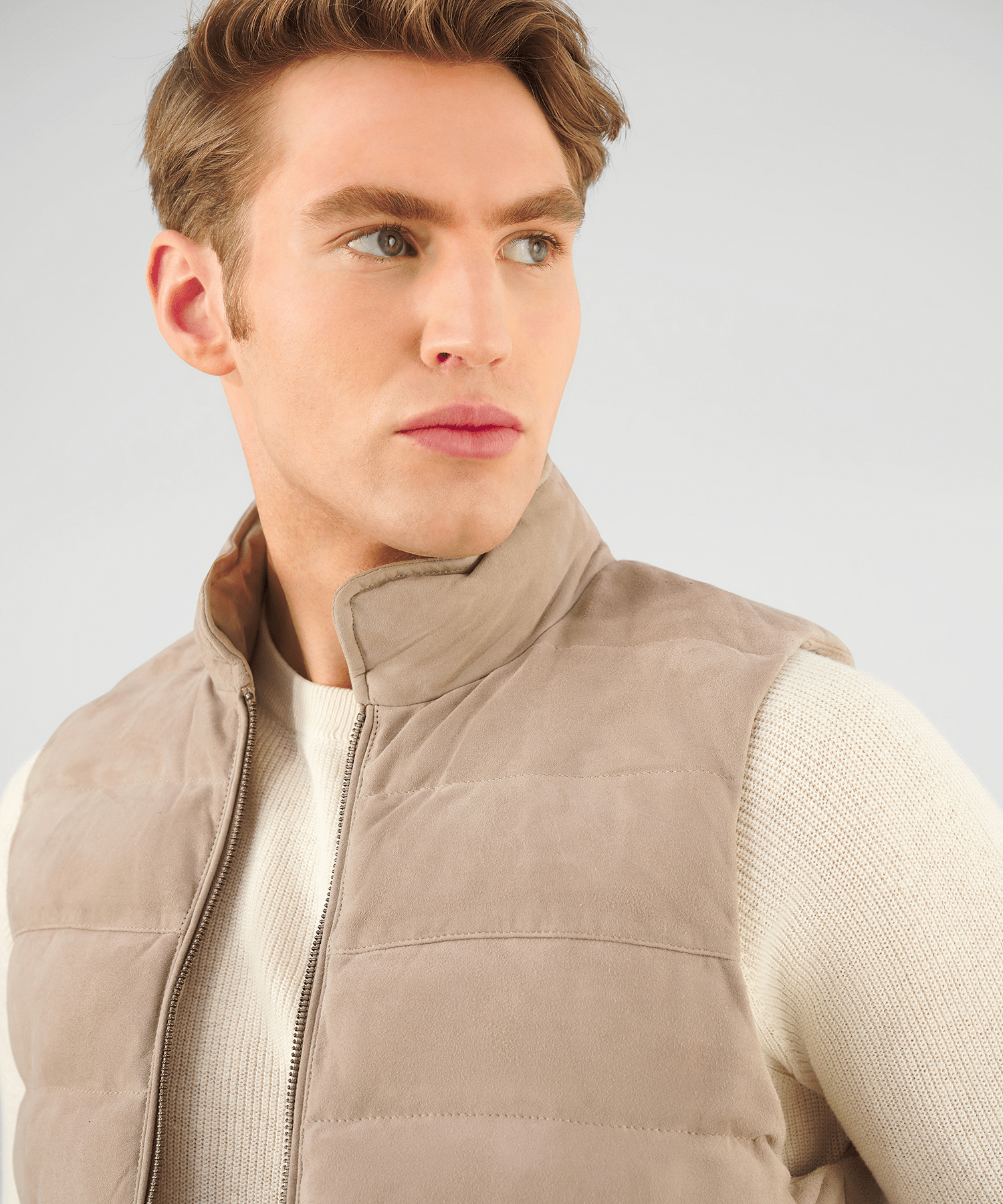 SOCI3TY Bodywarmer lichtbeige suède - The Society Shop