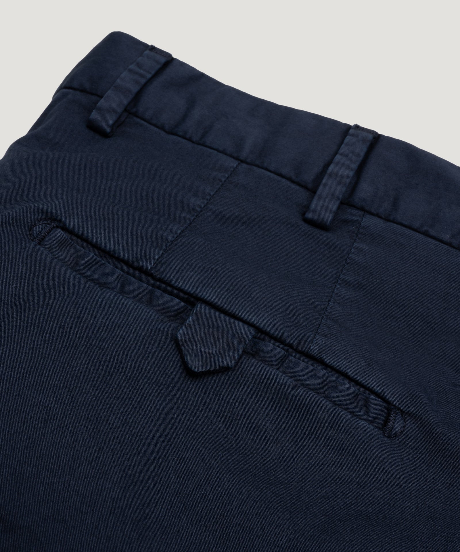 SOCI3TY Limited Fashion Chino slim 1 pleat katoen stretch donkerblauw - THE SOCIETY SHOP