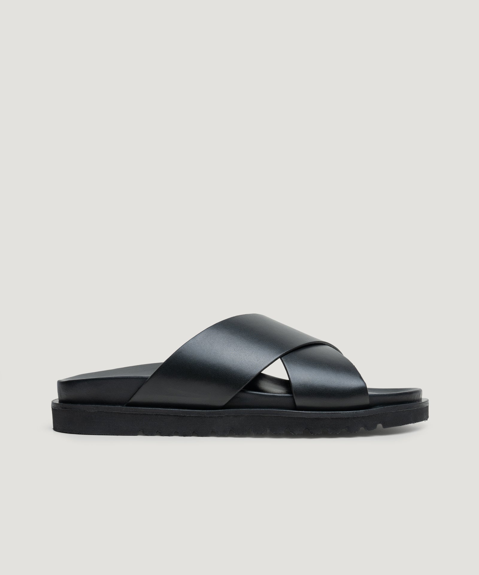 SOCI3TY Limited Fashion Cross slipper kalfsleer zwart - THE SOCIETY SHOP