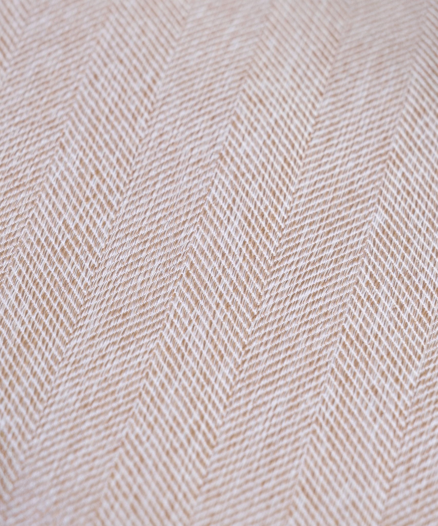 SOCI3TY Das zijde beige visgraat - The Society Shop