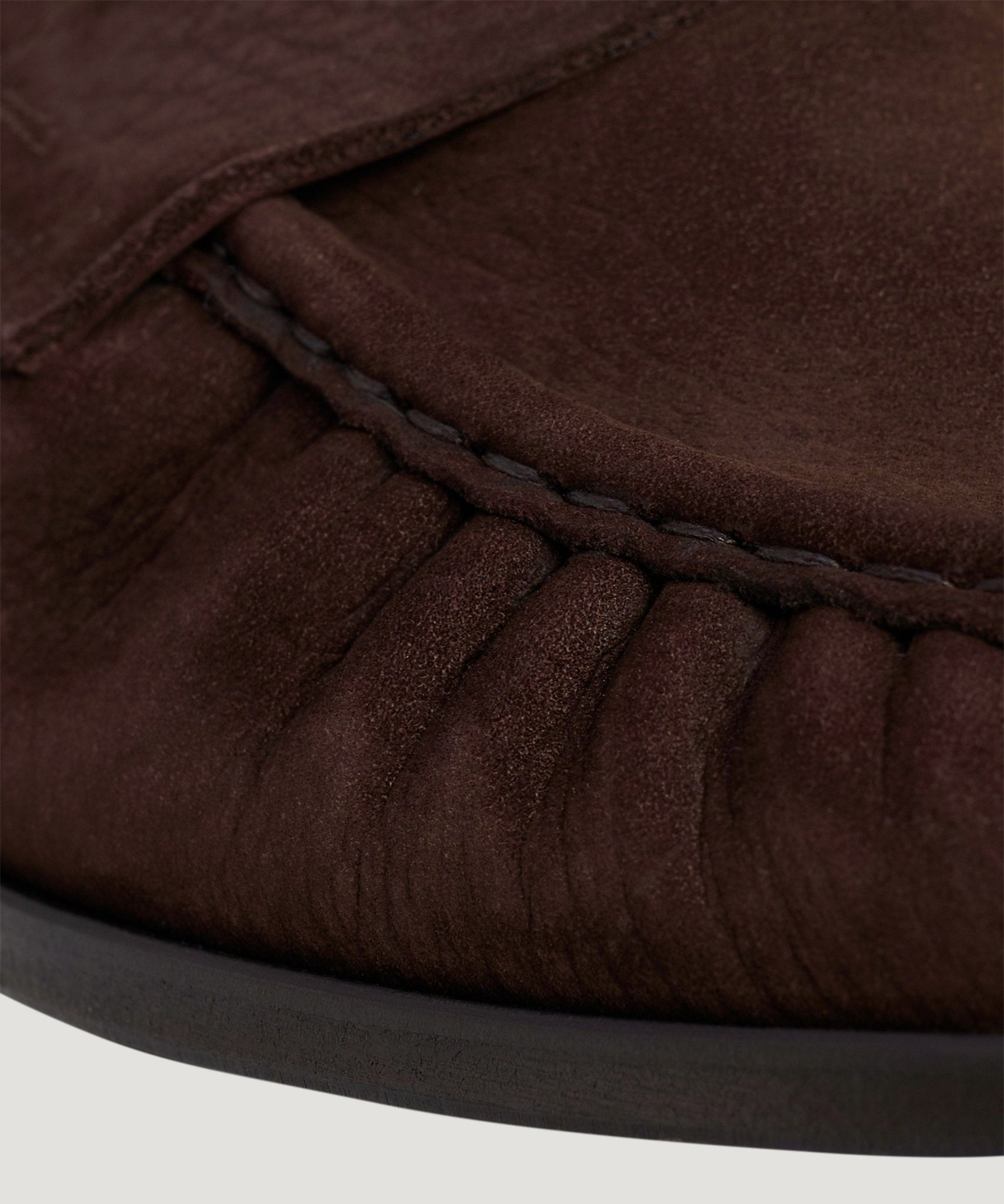 SOCI3TY Gathered detail penny loafer nubuck donkerbruin - THE SOCIETY SHOP