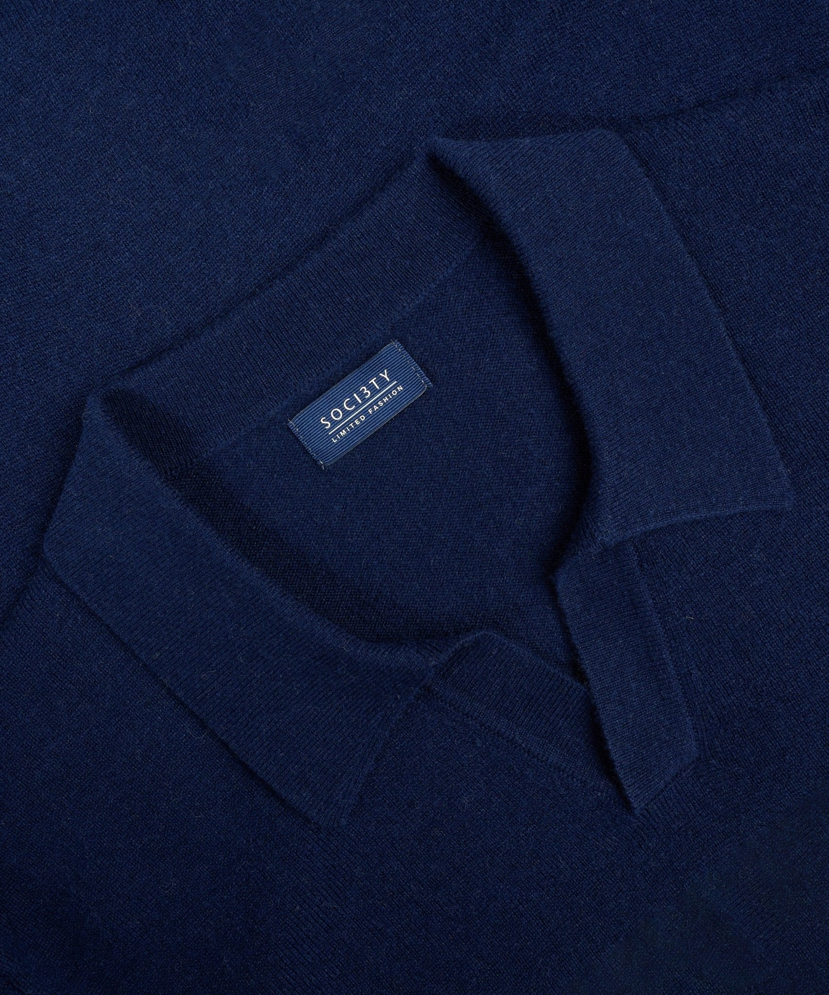 SOCI3TY Limited Long sleeve Riviera buttonless polo donkerblauw - THE SOCIETY SHOP