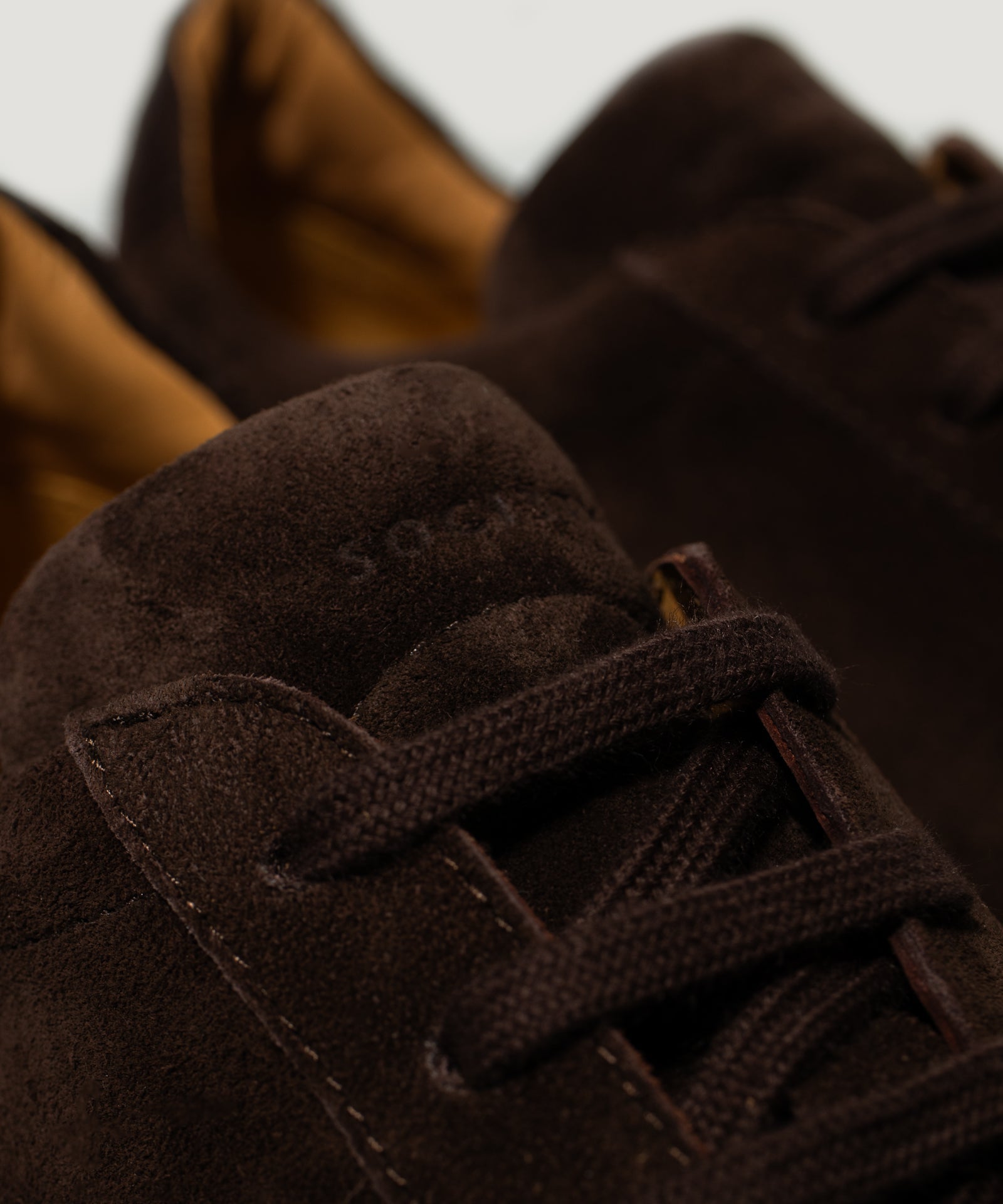 SOCI3TY Limited Fashion Low top sneaker suède donkerbruin - THE SOCIETY SHOP