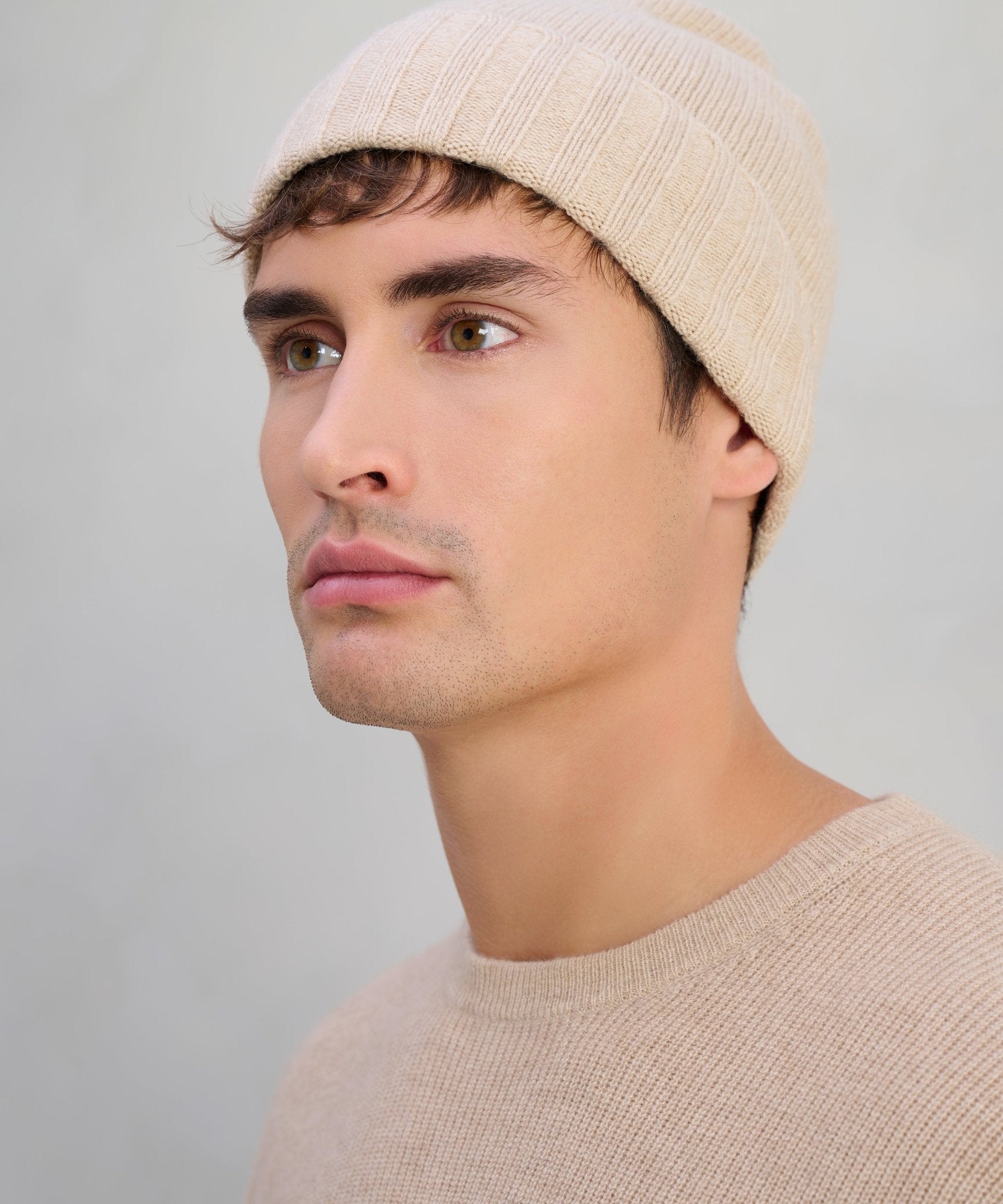 SOCI3TY Muts kasjmier beige - The Society Shop