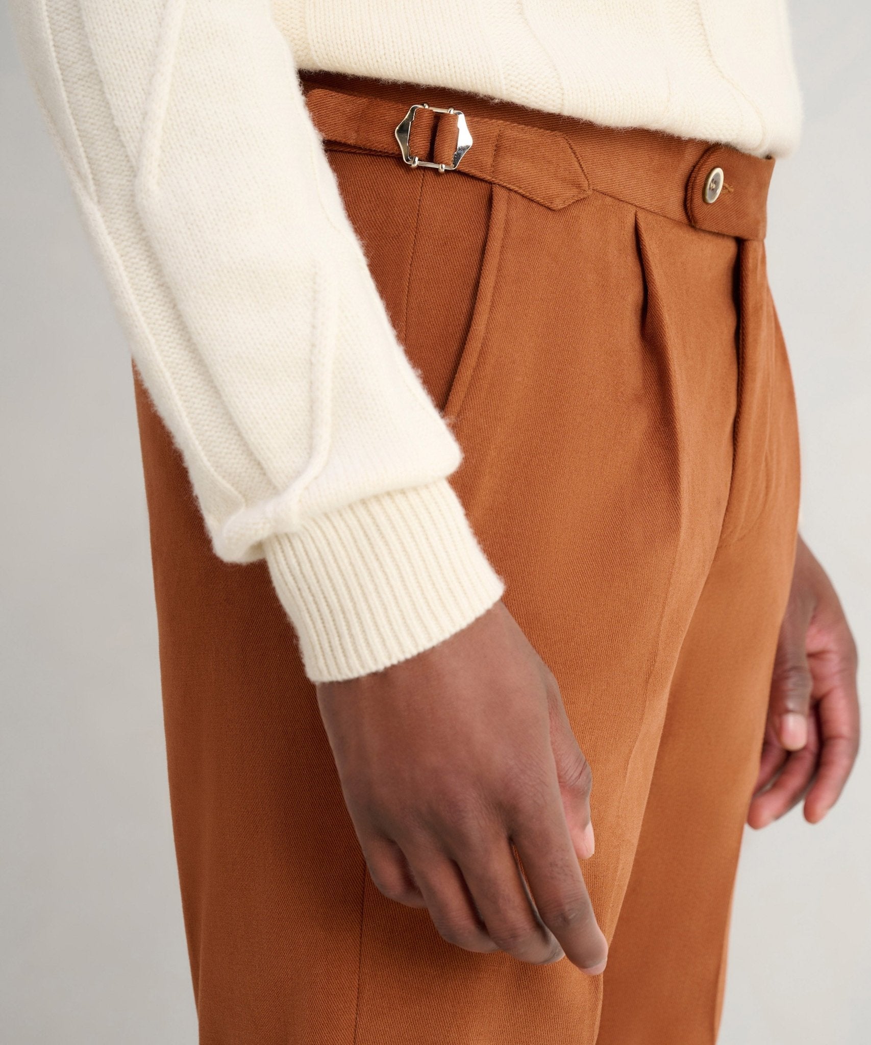 SOCI3TY Pantalon Cotton Dream katoen roestbruin (woven by Di Sondrio) - The Society Shop