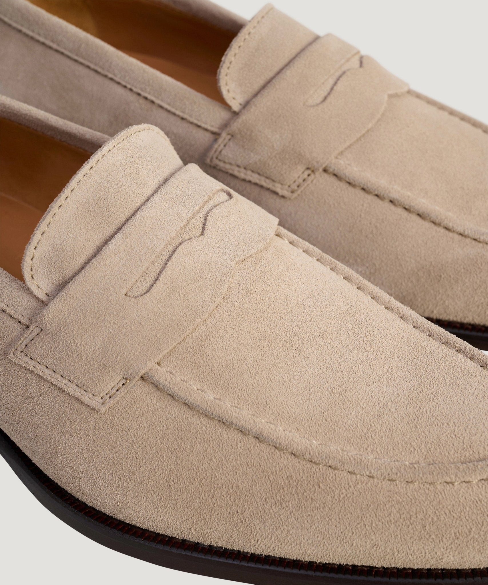 SOCI3TY Penny loafer suède beige - THE SOCIETY SHOP