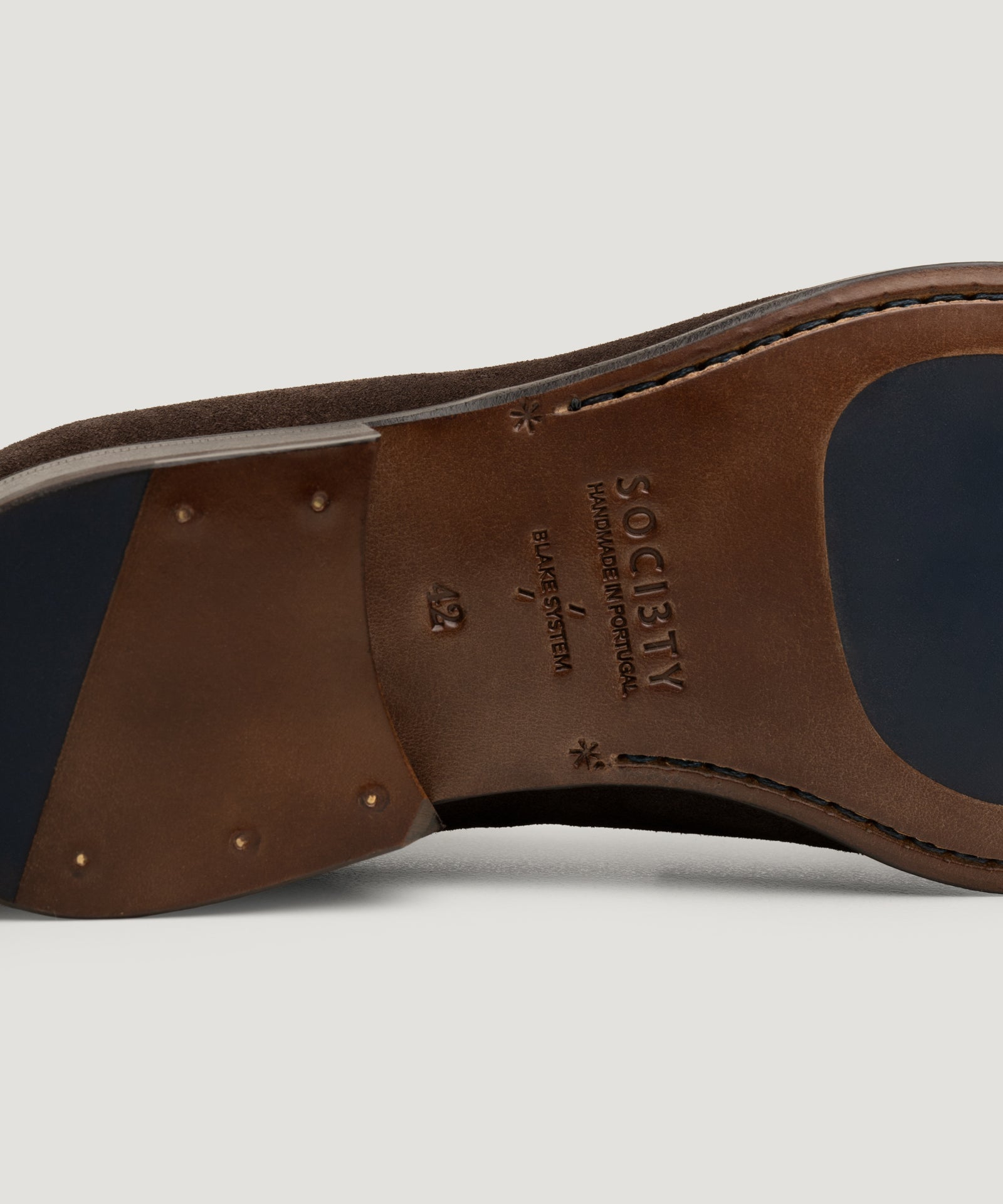 SOCI3TY Limited Fashion Penny loafer suède donkerbruin - THE SOCIETY SHOP