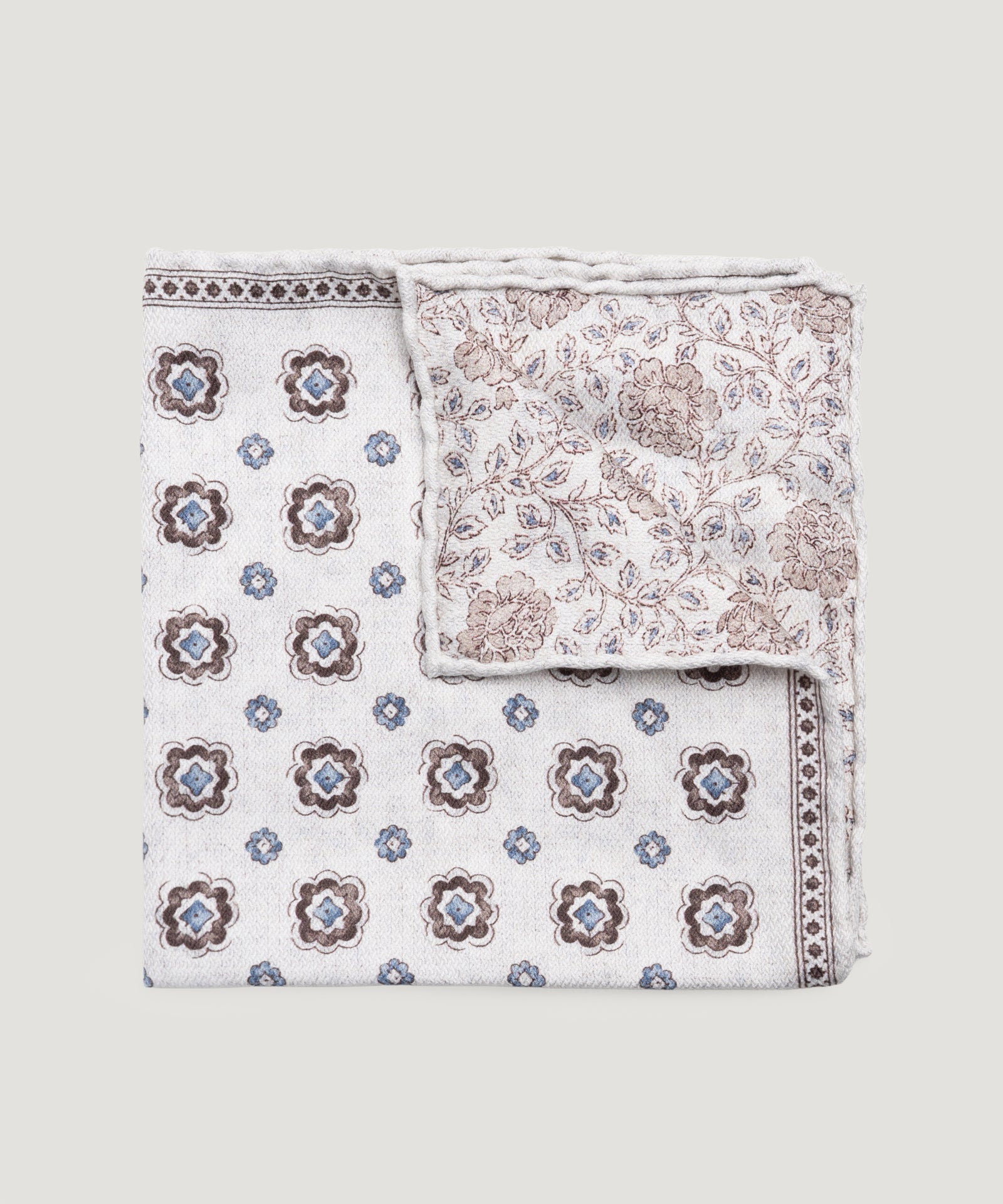 SOCI3TY Handmade Pochet floral zijde lichtgrijs - THE SOCIETY SHOP