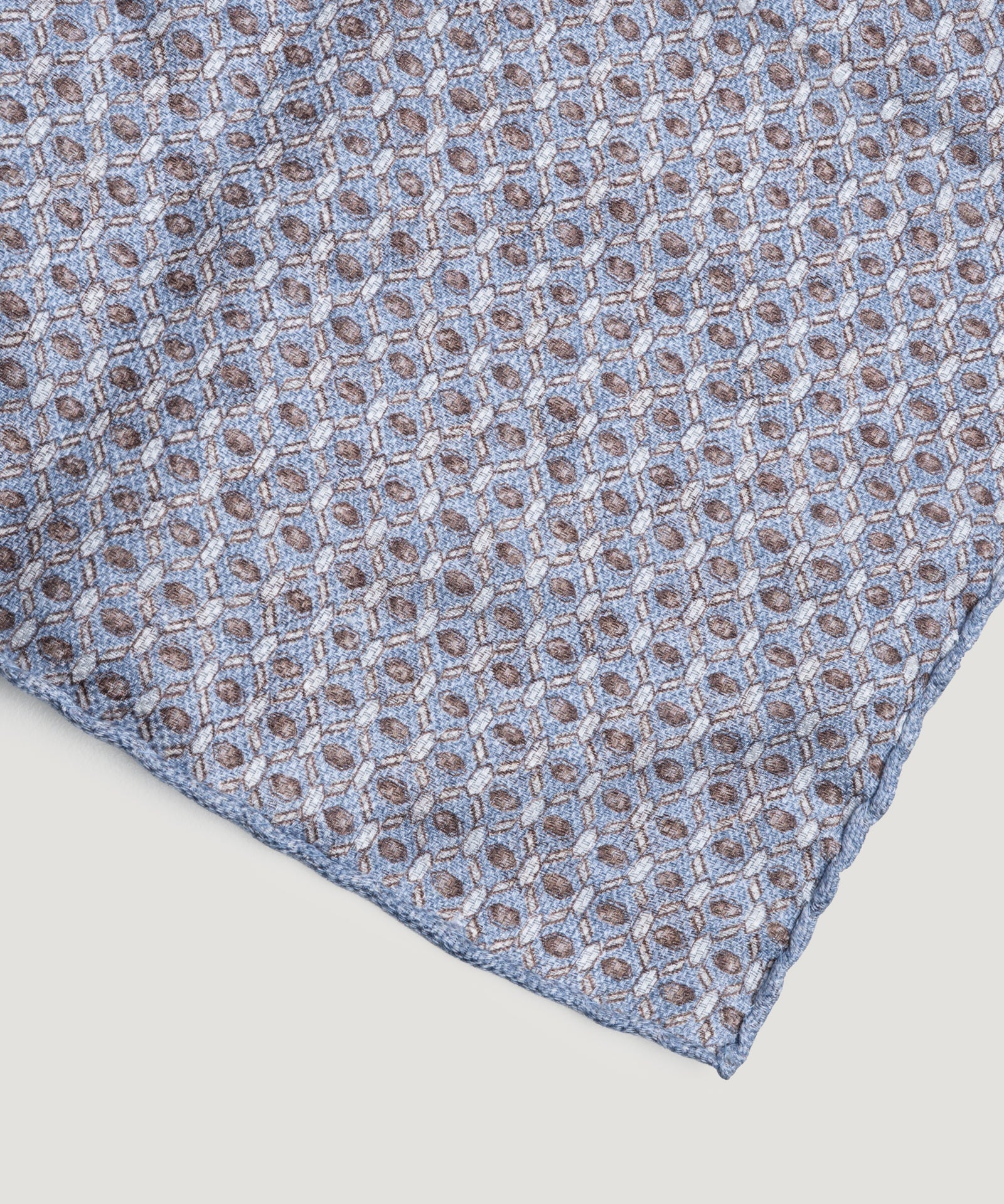 SOCI3TY Handmade Pochet medaillon linnen/zijde lichtblauw - THE SOCIETY SHOP
