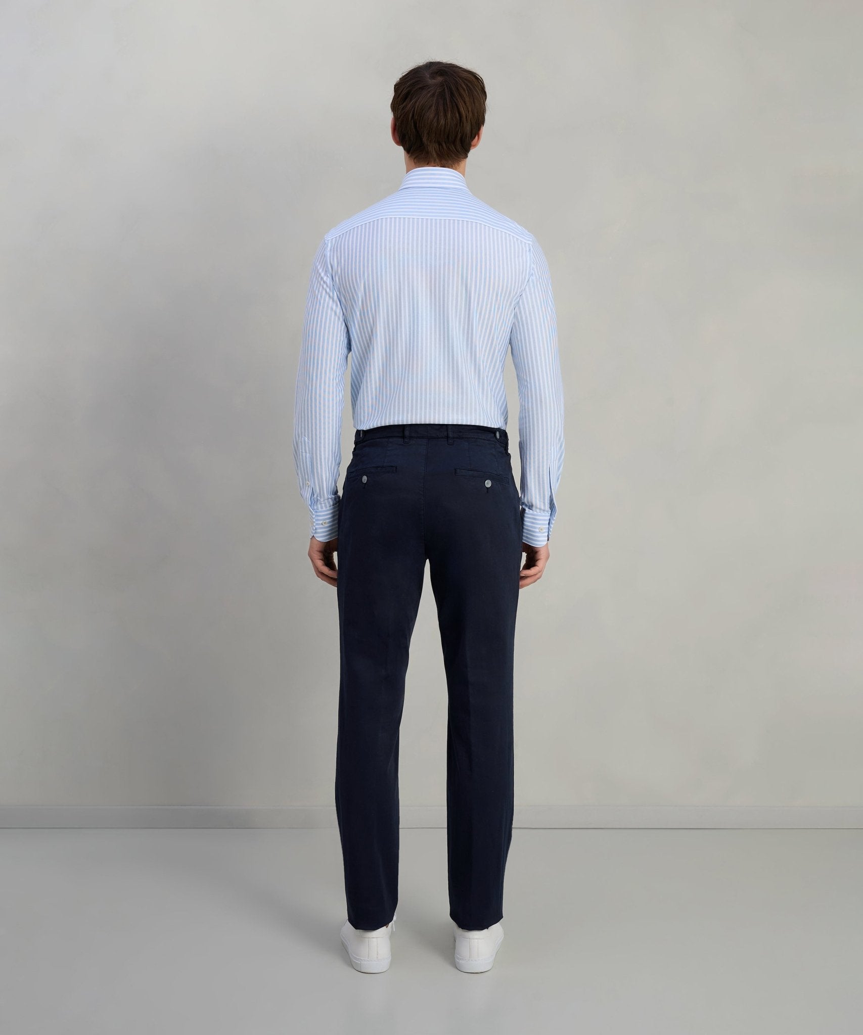 SOCI3TY Porto chino garment - dyed katoen stretch donkerblauw - The Society Shop