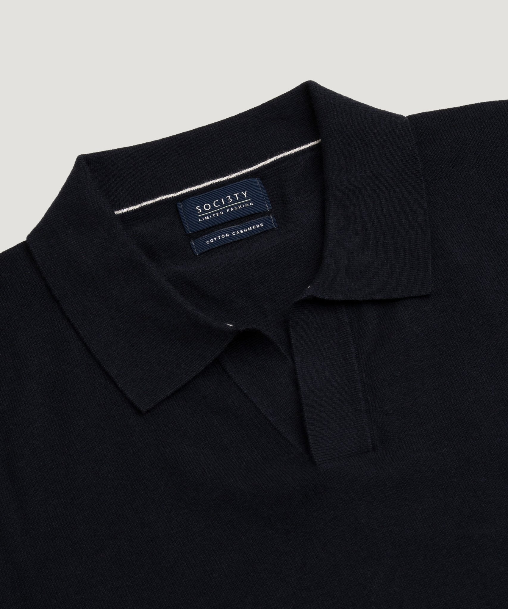 SOCI3TY Limited Fashion Riva buttonless long sleeve polo Cotton Cashmere donkerblauw - THE SOCIETY SHOP
