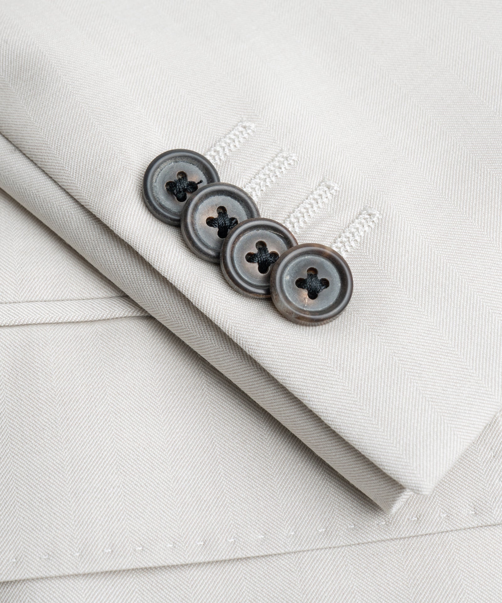 Corneliani Sartoriale scheerwol herringbone lichtgrijs - THE SOCIETY SHOP