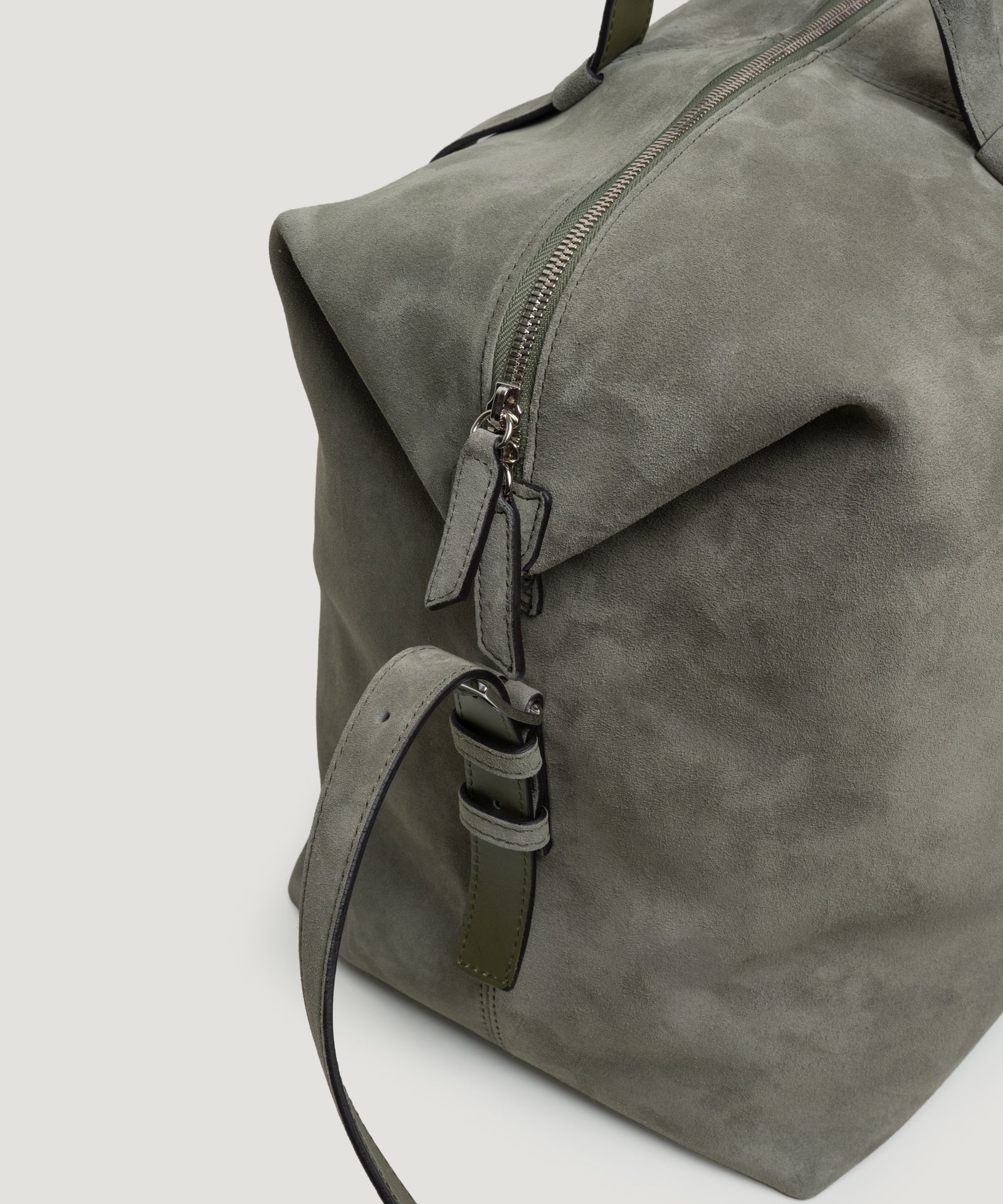 SOCI3TY Limited Fashion Soft weekender bag suède olijfgroen - THE SOCIETY SHOP