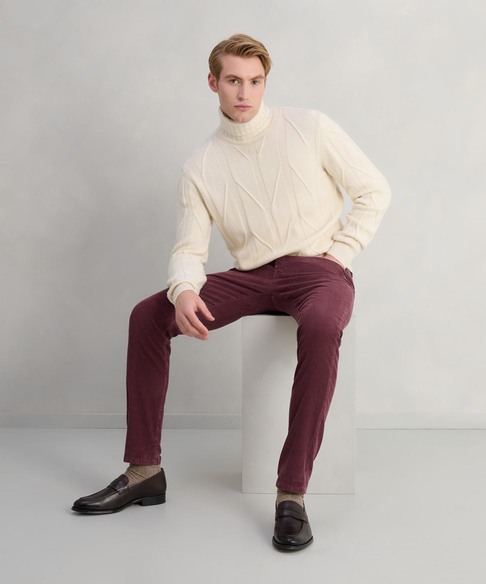 PT Torino Swing 5 - pocket broek katoen ribcord bordeauxrood - The Society Shop