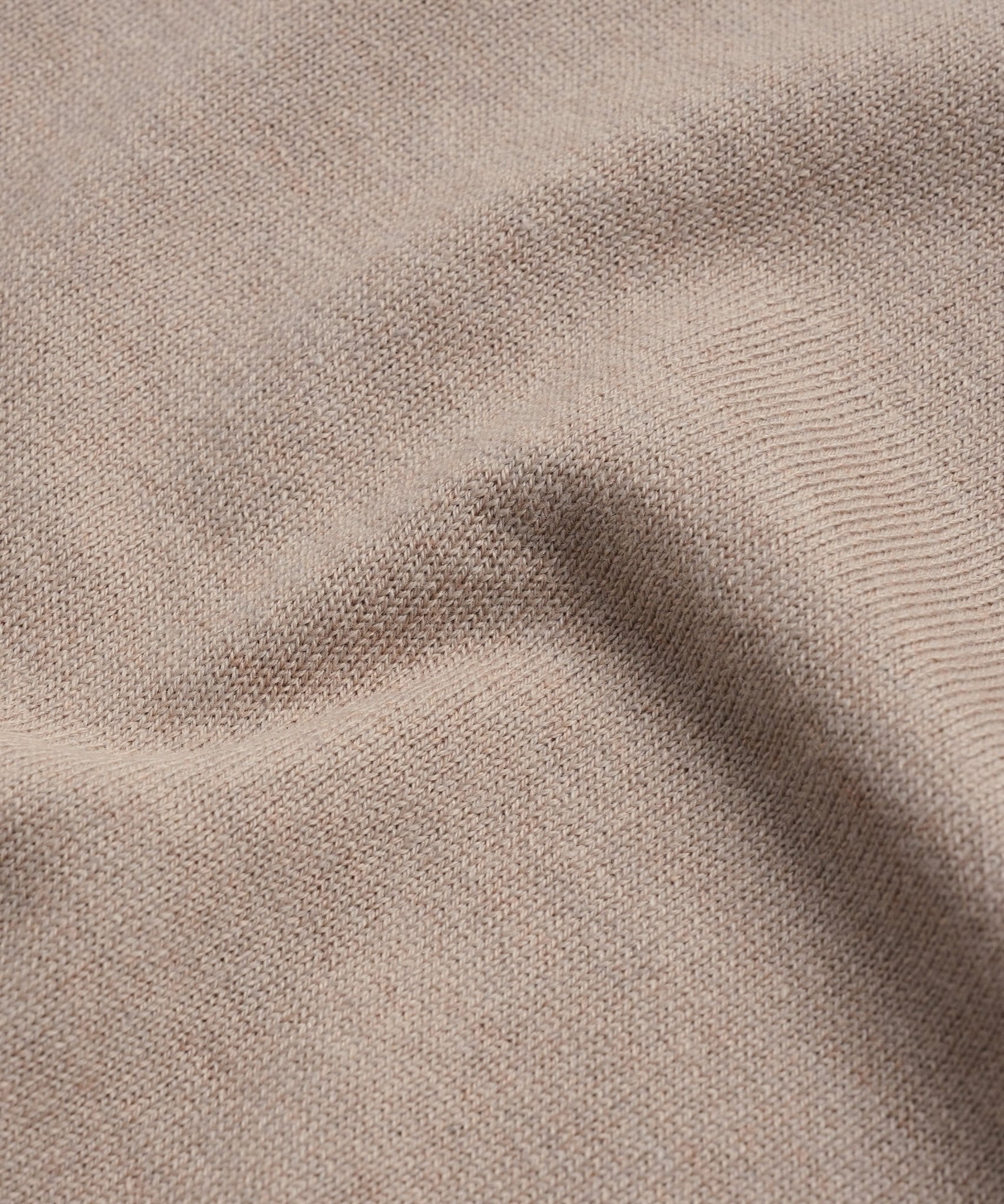 SOCI3TY T-shirt katoen/zijde/kasjmier beige - The Society Shop