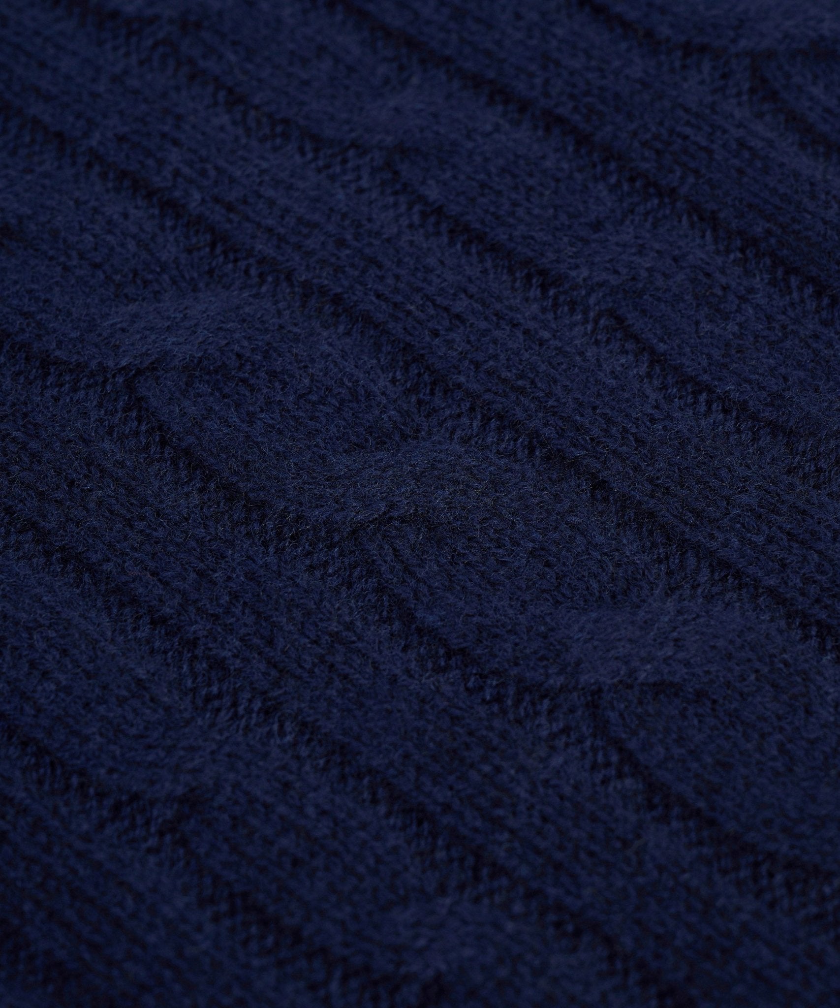 SOCI3TY Trui half - zip cable knit wol/kasjmier donkerblauw - The Society Shop