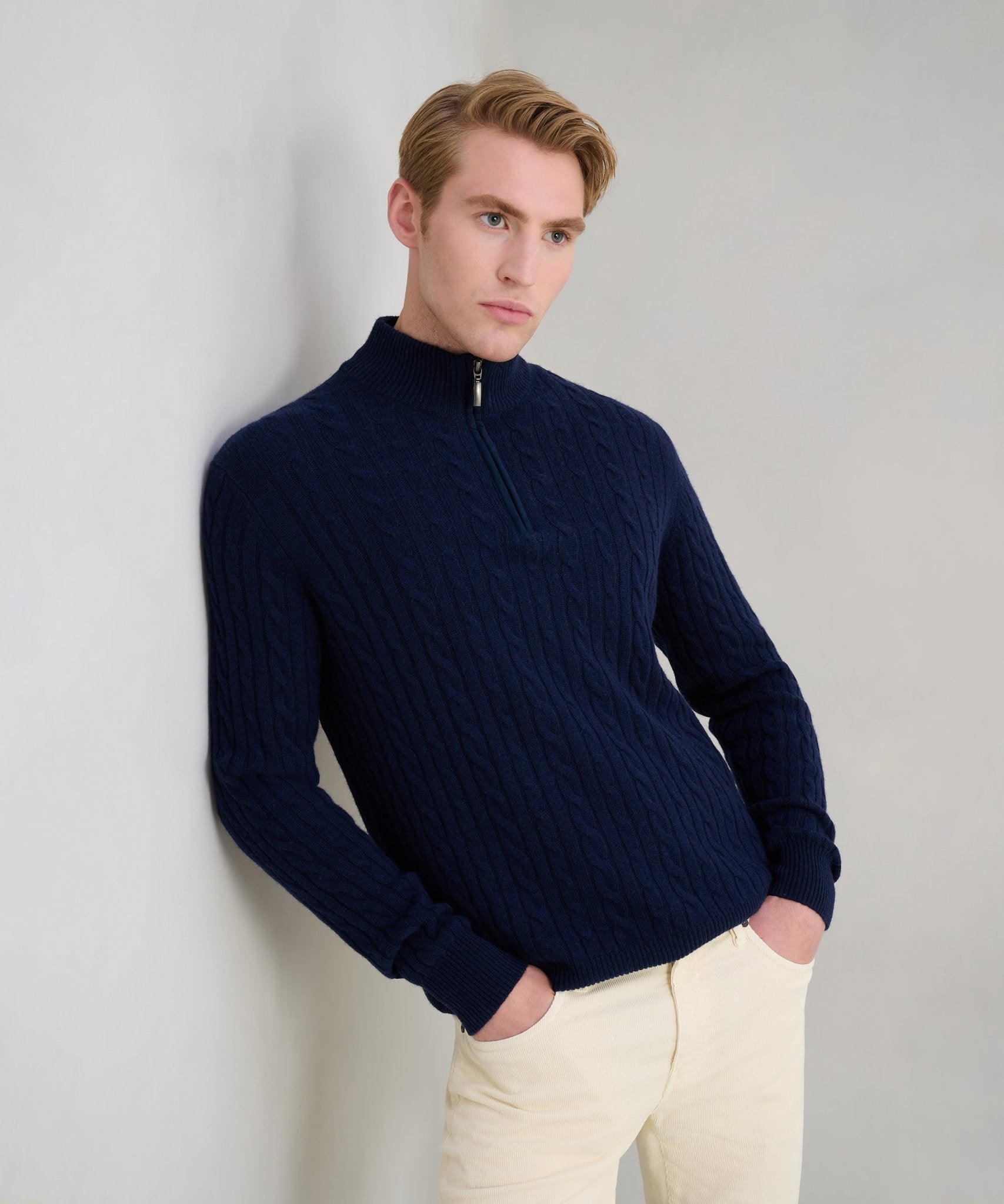 SOCI3TY Trui half - zip cable knit wol/kasjmier donkerblauw - The Society Shop