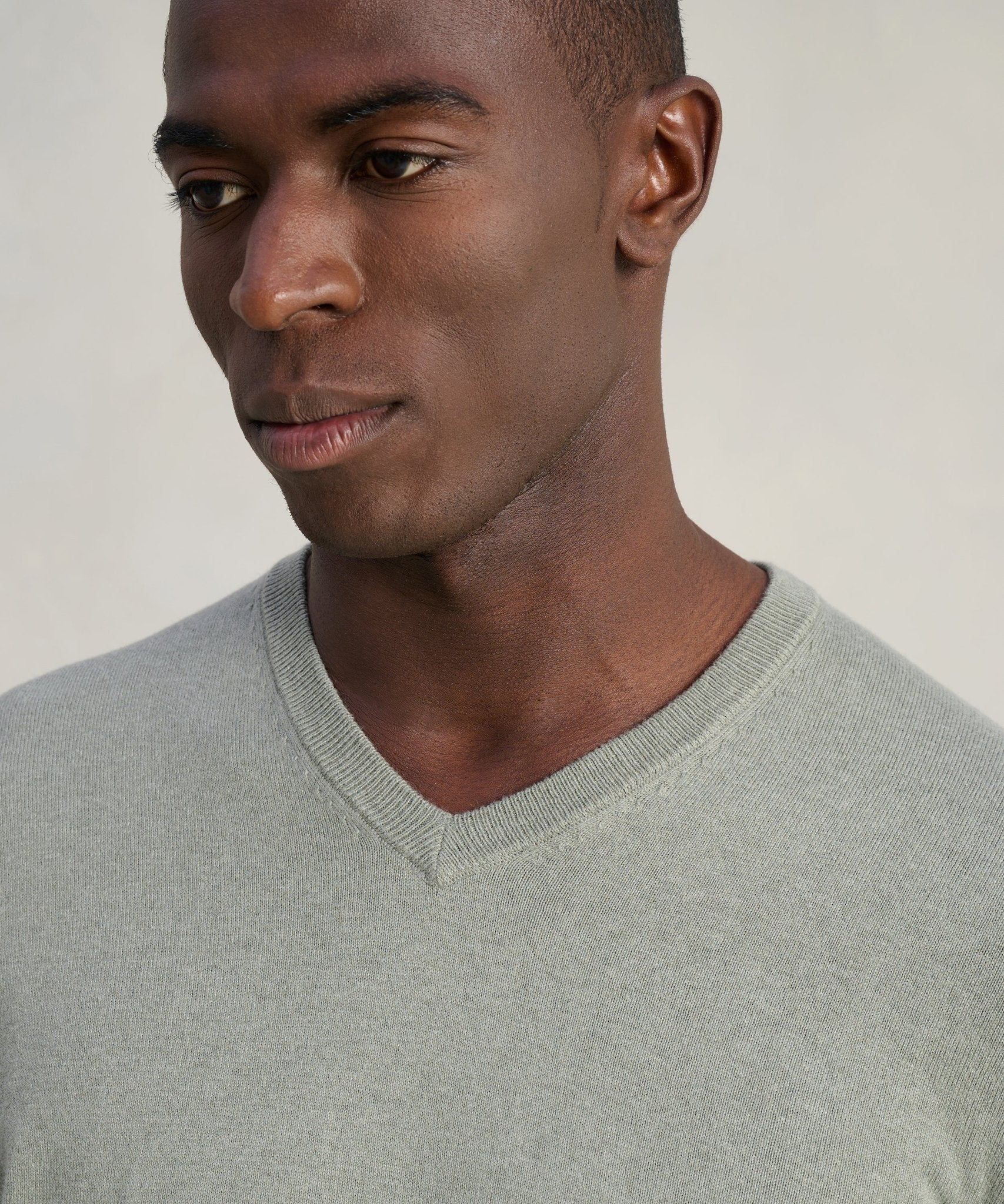 SOCI3TY Limited Trui v - neck Cotton Cashmere lichtgroen - THE SOCIETY SHOP