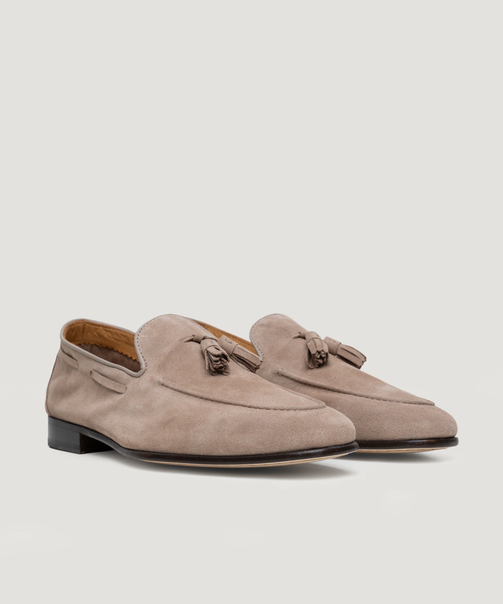 SOCI3TY Limited Fashion Unlined soft tassel loafer suède zand - THE SOCIETY SHOP