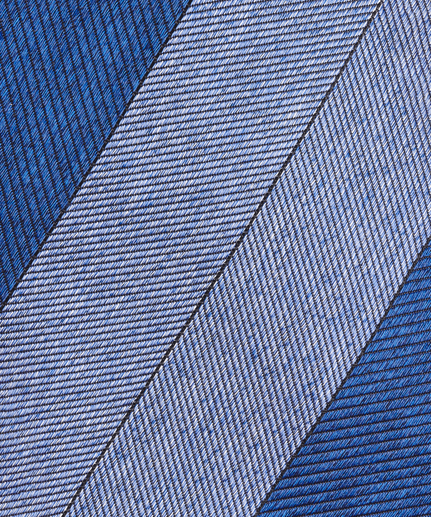 Das zijde blauw gestreept