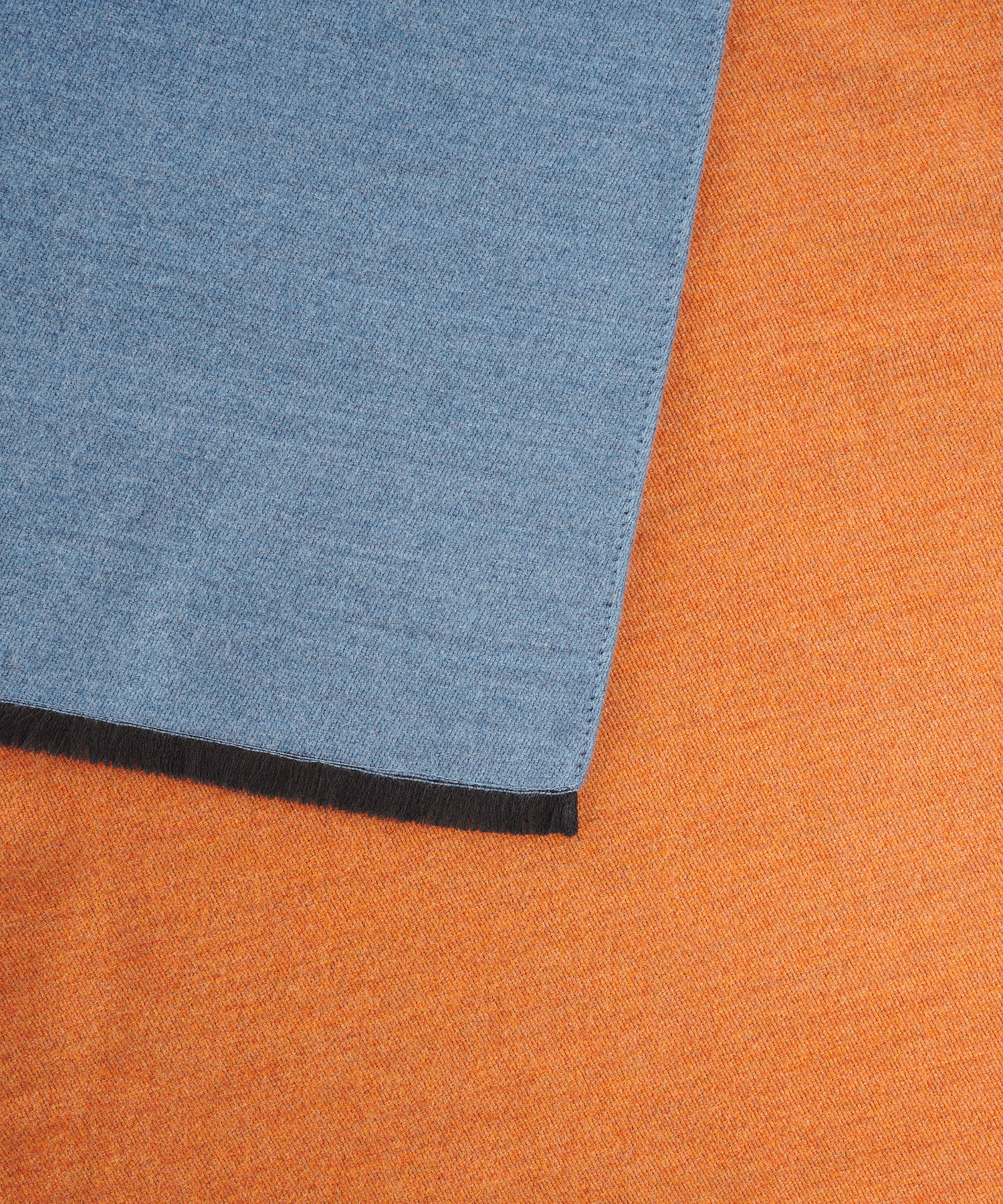 Sjaal wol en zijde blauw/oranje