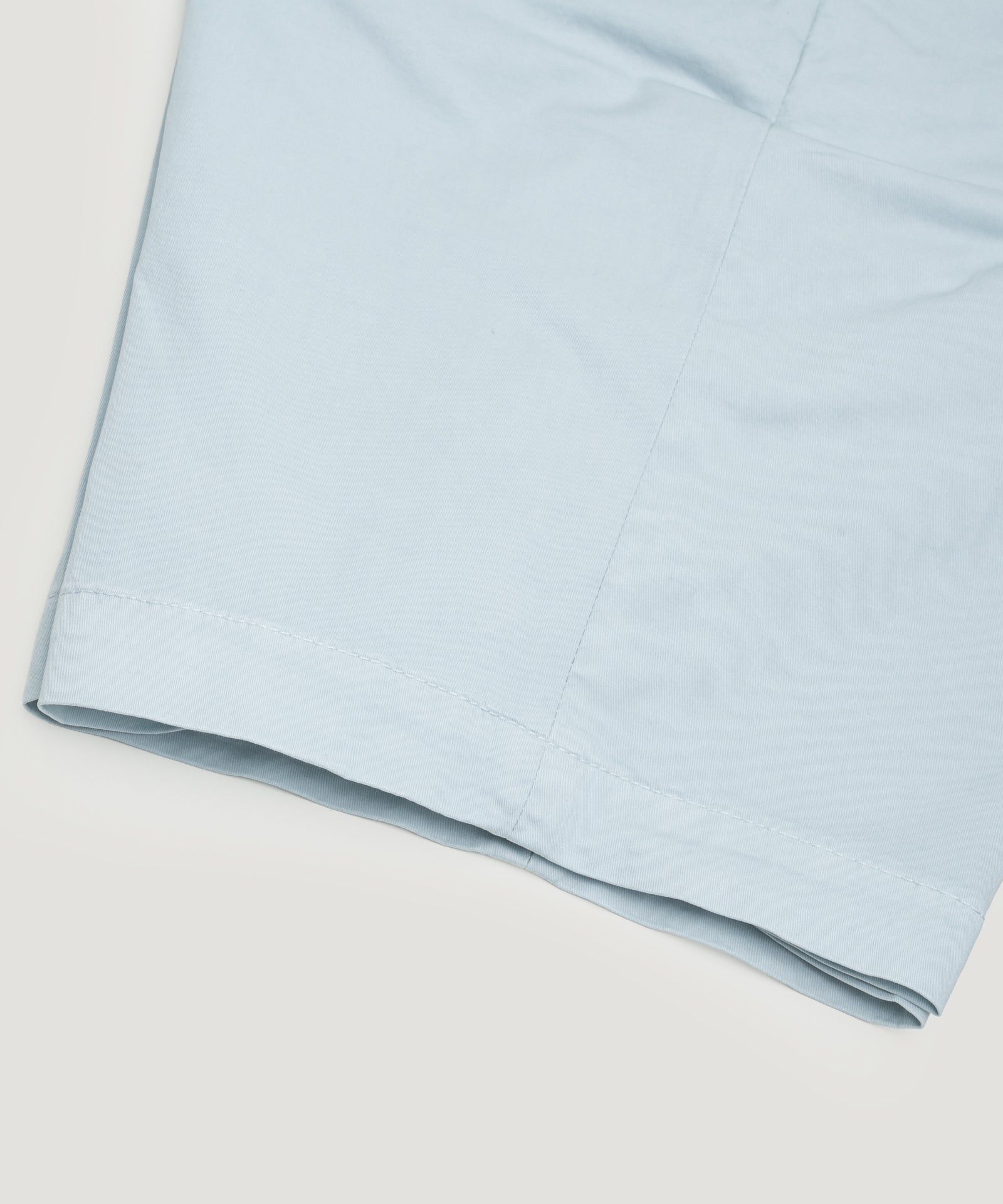 Slim shorts katoen stretch lichtblauw