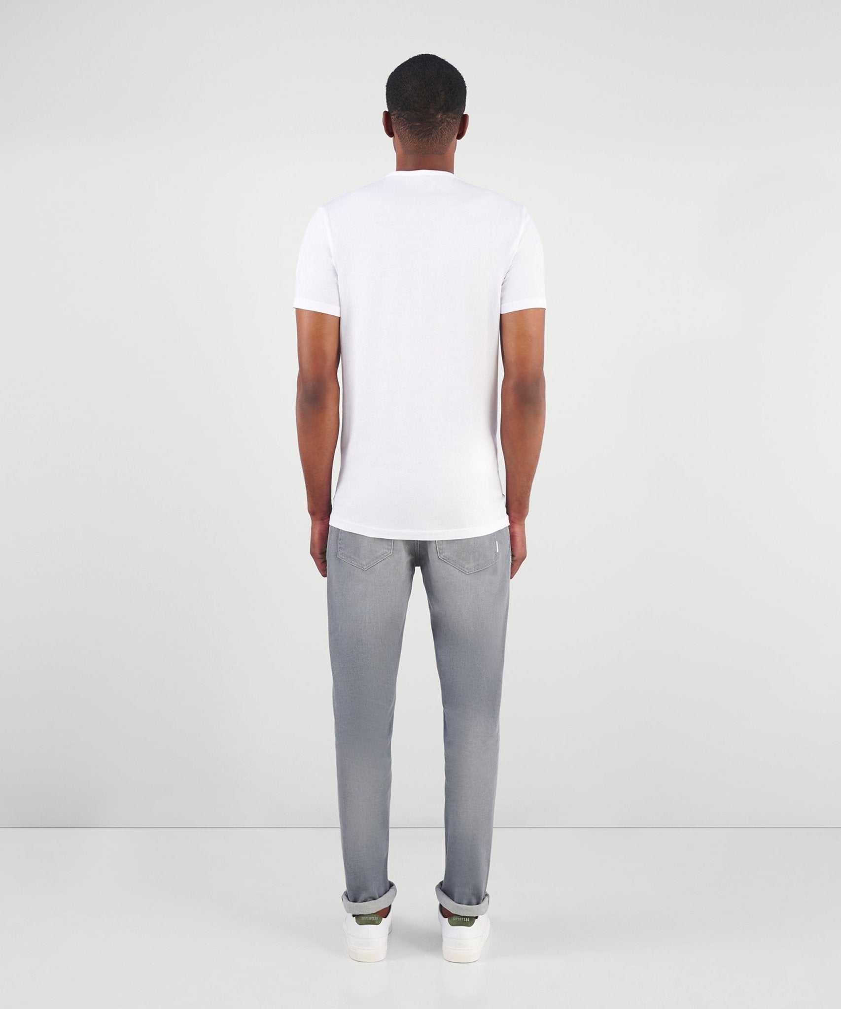 SOCI3TY 2-PACK T-SHIRTS V-hals - The Society Shop