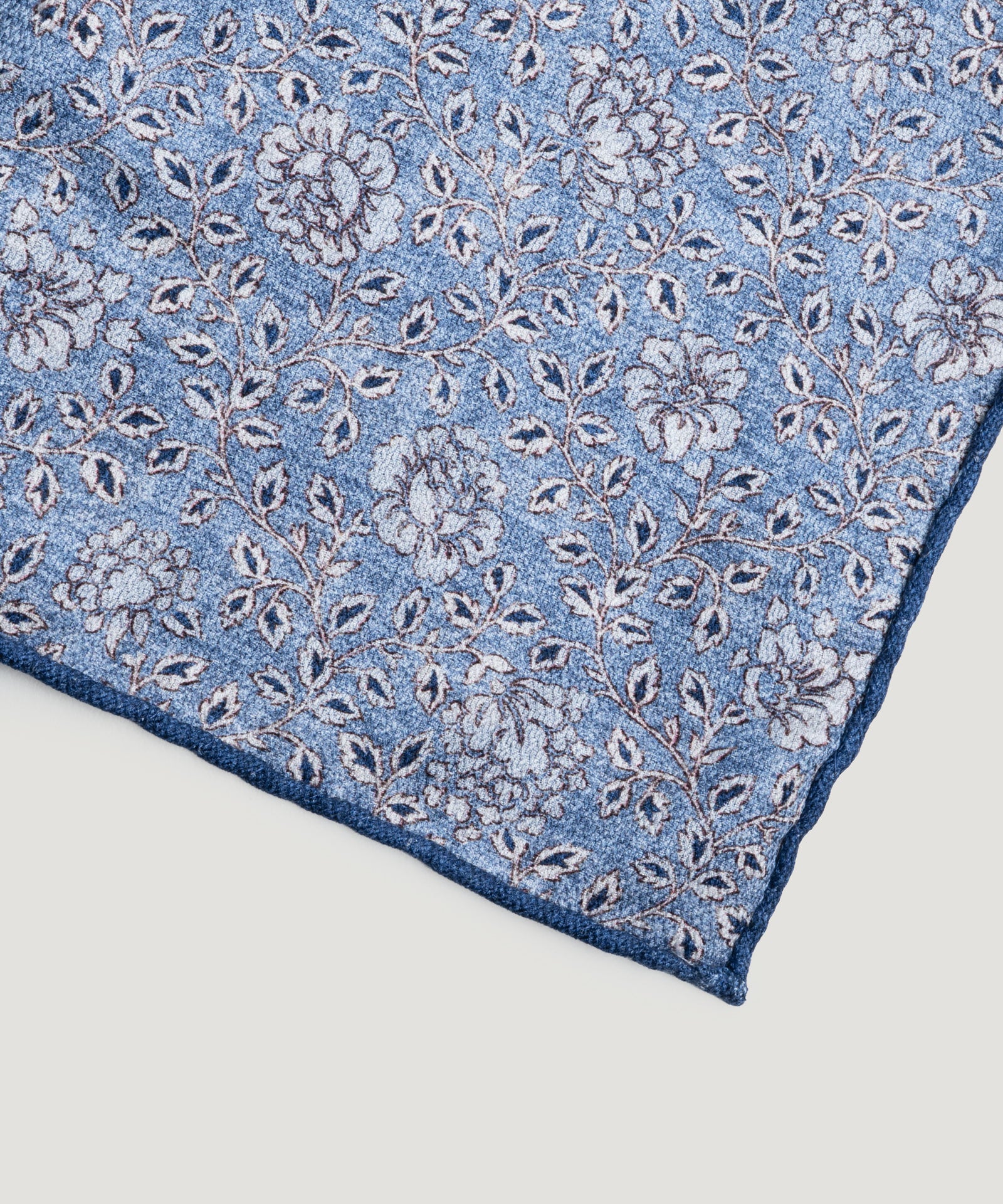Pochet floral zijde blauw