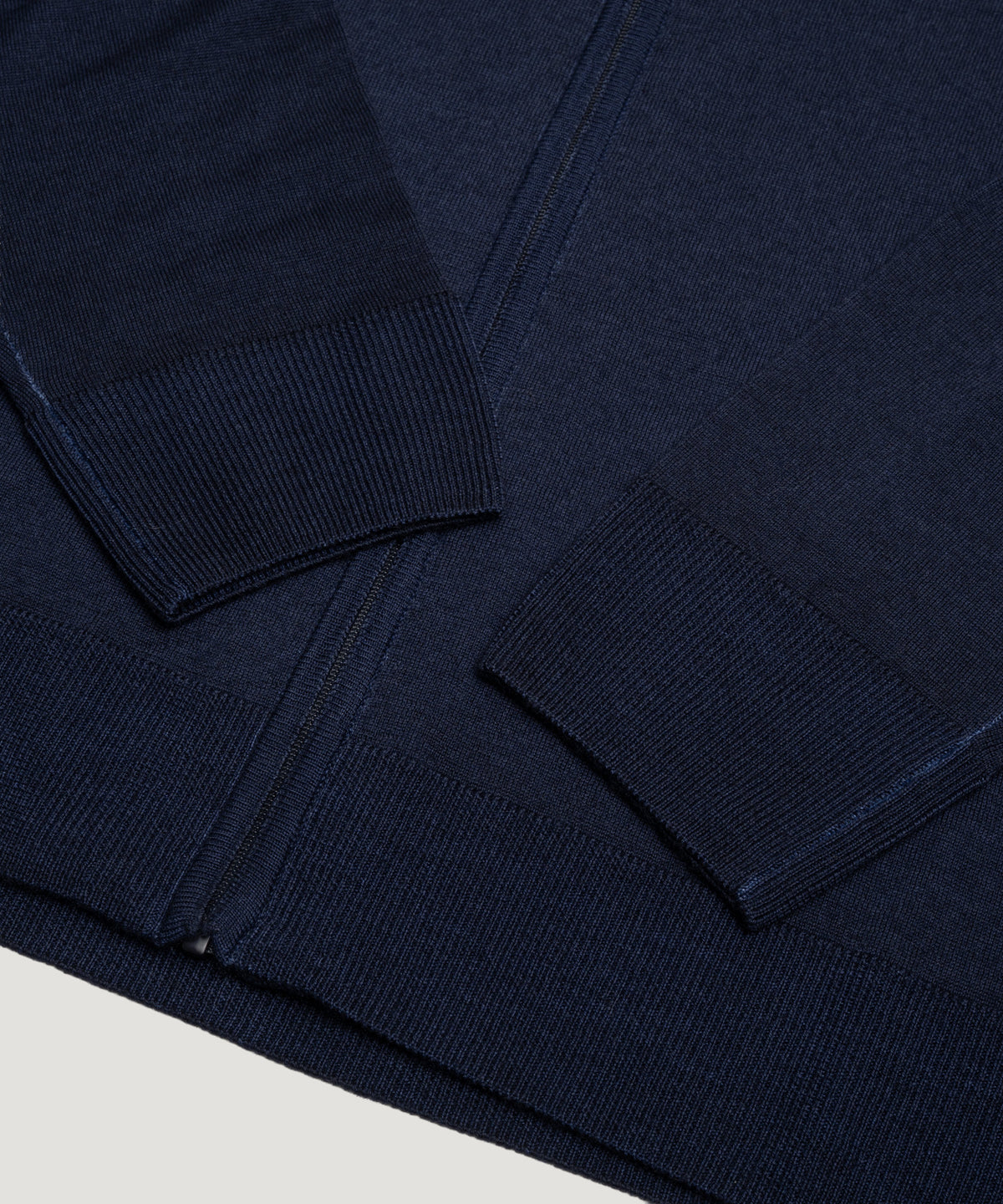 Fast dye merino vest donkerblauw