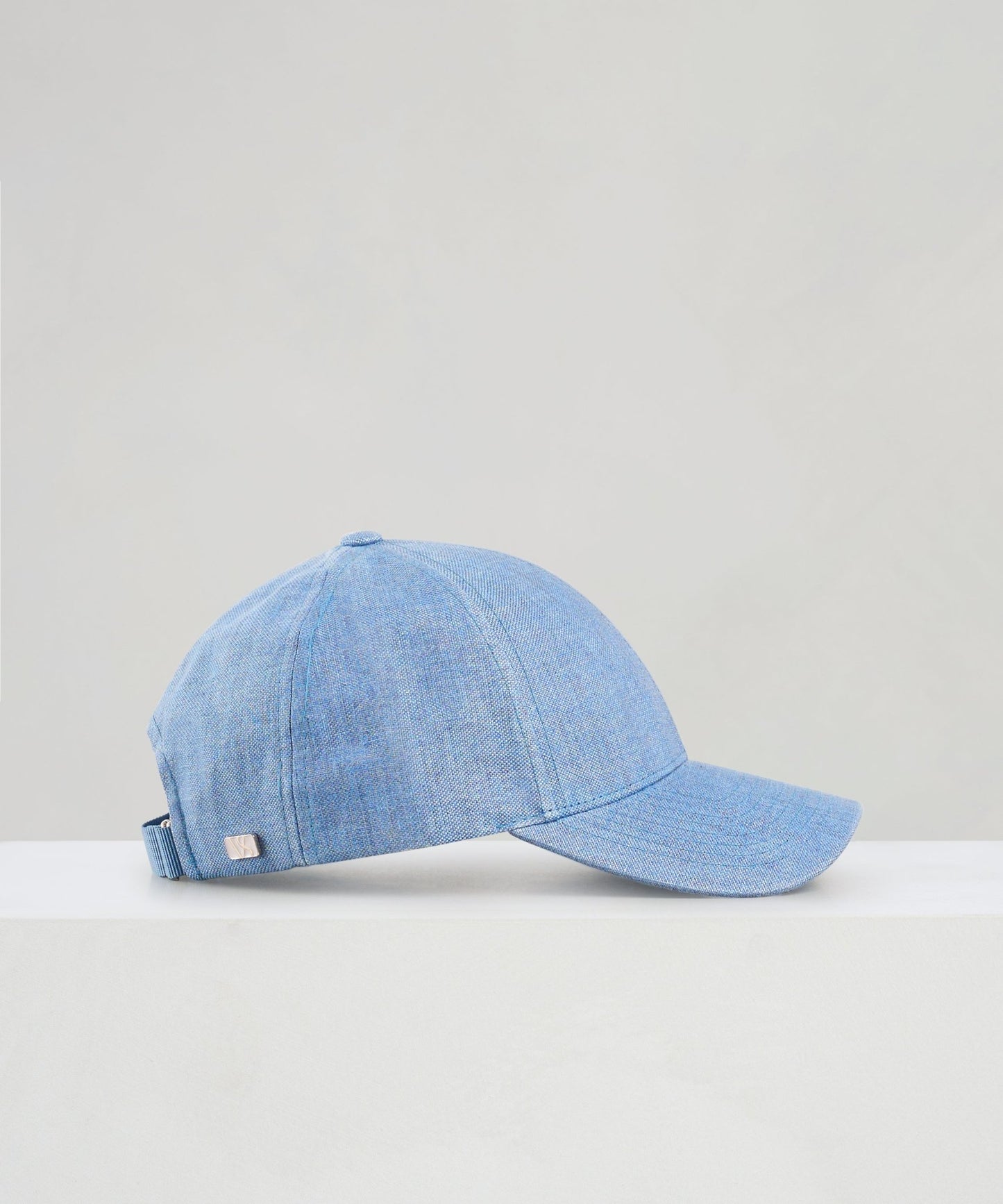 Varsity Baseball cap linnen lichtblauw - The Society Shop