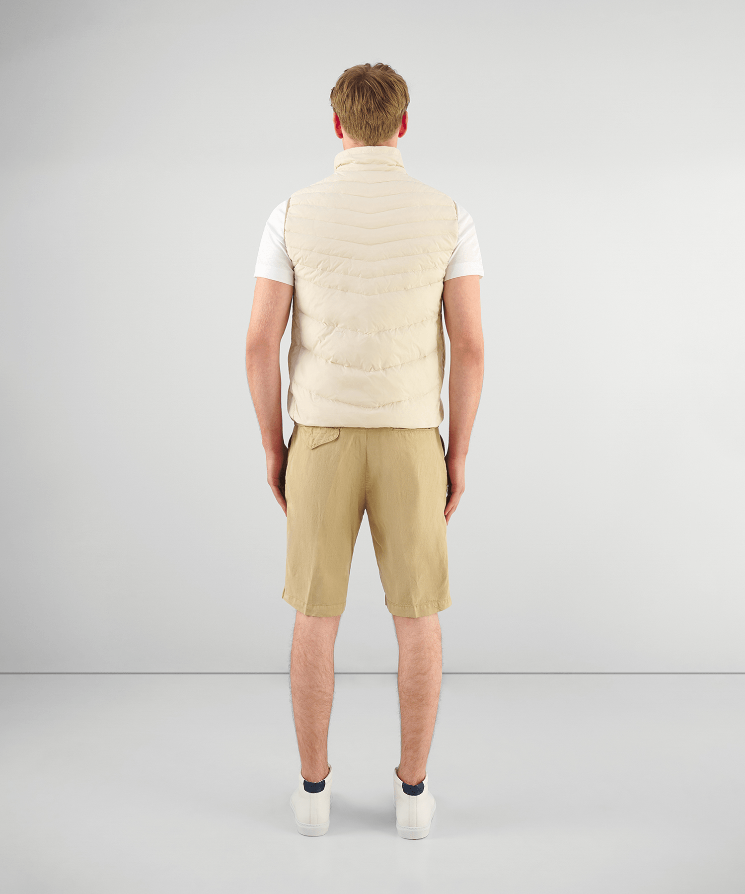 SOCI3TY Bodywarmer techfabric lichtbeige - The Society Shop