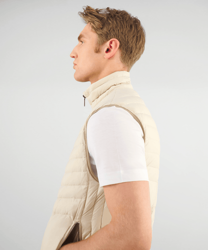 SOCI3TY Bodywarmer techfabric lichtbeige - The Society Shop