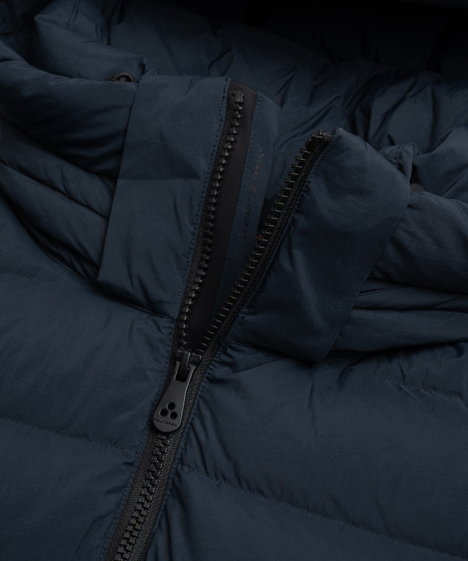 Peuterey Boggs Grs 05 gewatteerde jas donkerblauw - THE SOCIETY SHOP