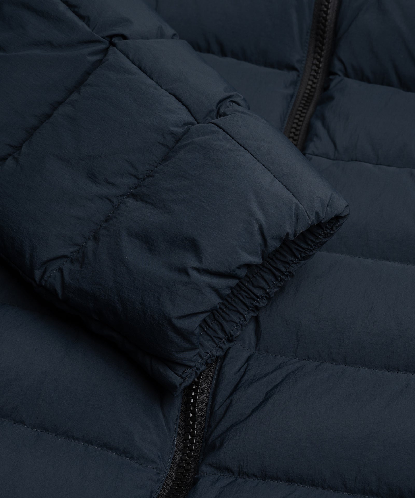 Peuterey Boggs Grs 05 gewatteerde jas donkerblauw - THE SOCIETY SHOP