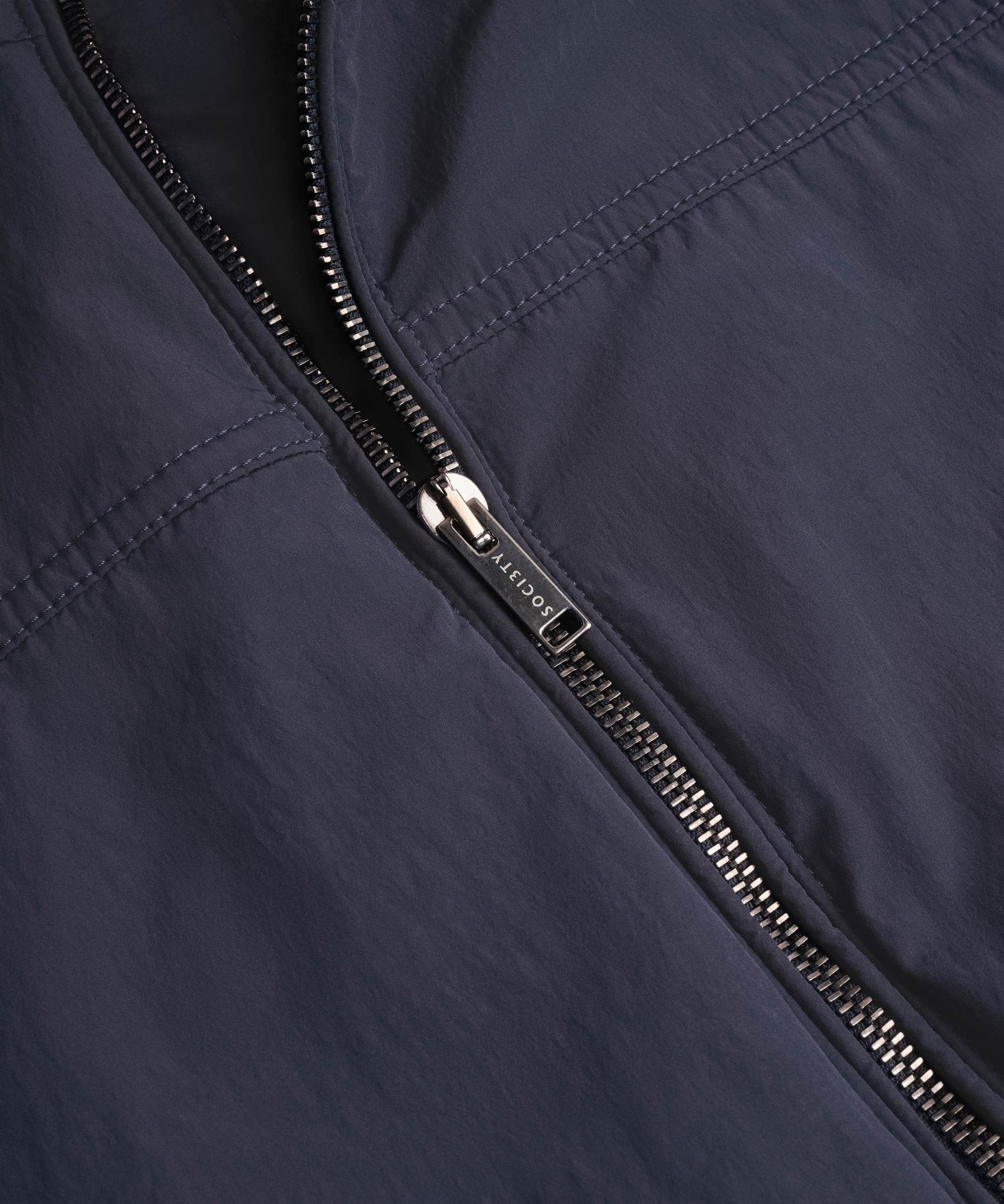 SOCI3TY Bomber jacket gewassen katoen/nylon donkerblauw - THE SOCIETY SHOP