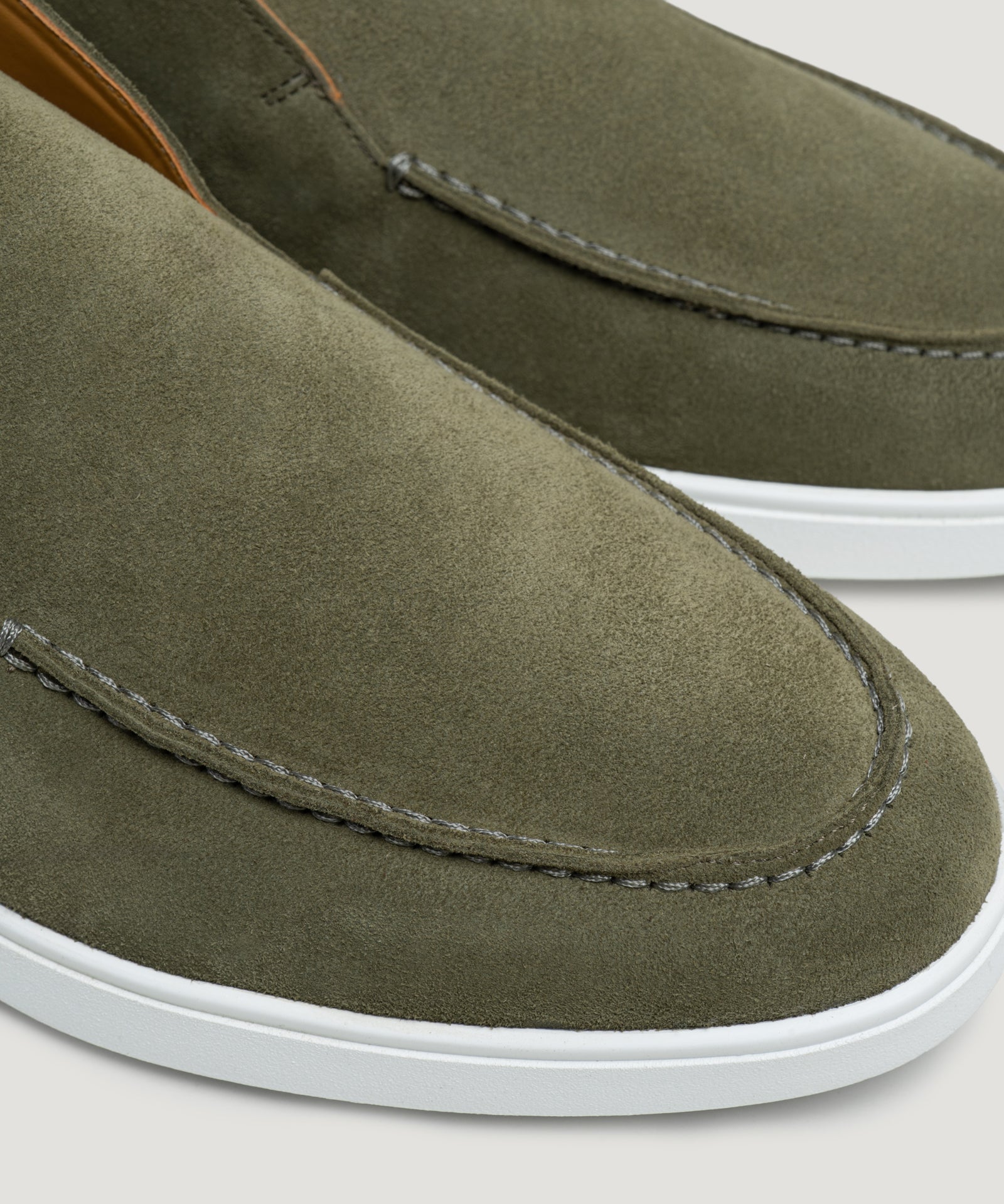 SOCI3TY Limited Fashion City Loafer suède pistache - THE SOCIETY SHOP