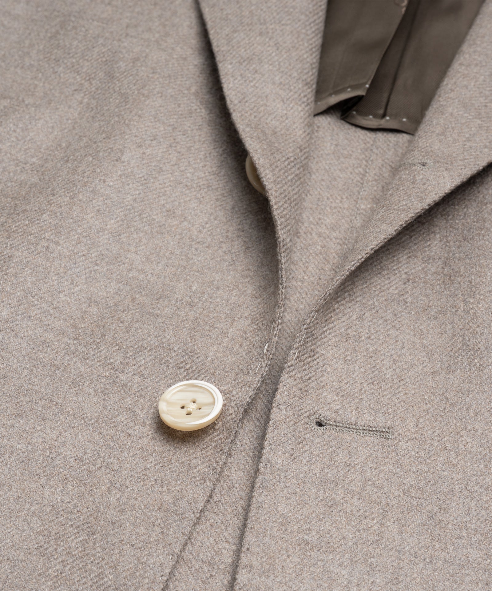 SOCI3TY Limited Fashion Colbert FAVOLA scheerwol/kasjmier taupe - THE SOCIETY SHOP