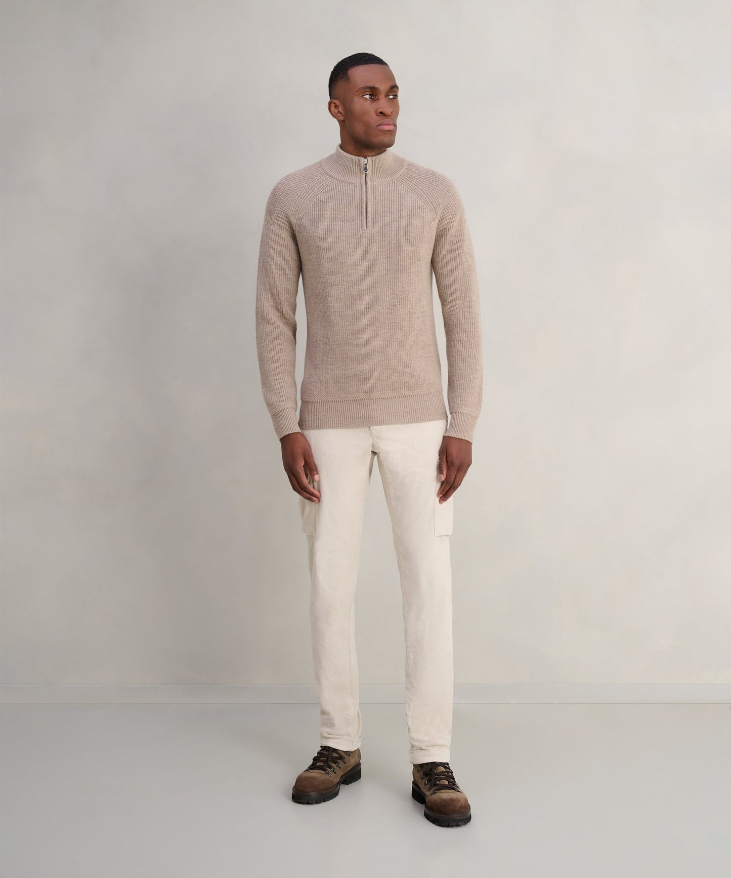 SOCI3TY Grofgebreide trui half - zip merinowol beige - The Society Shop