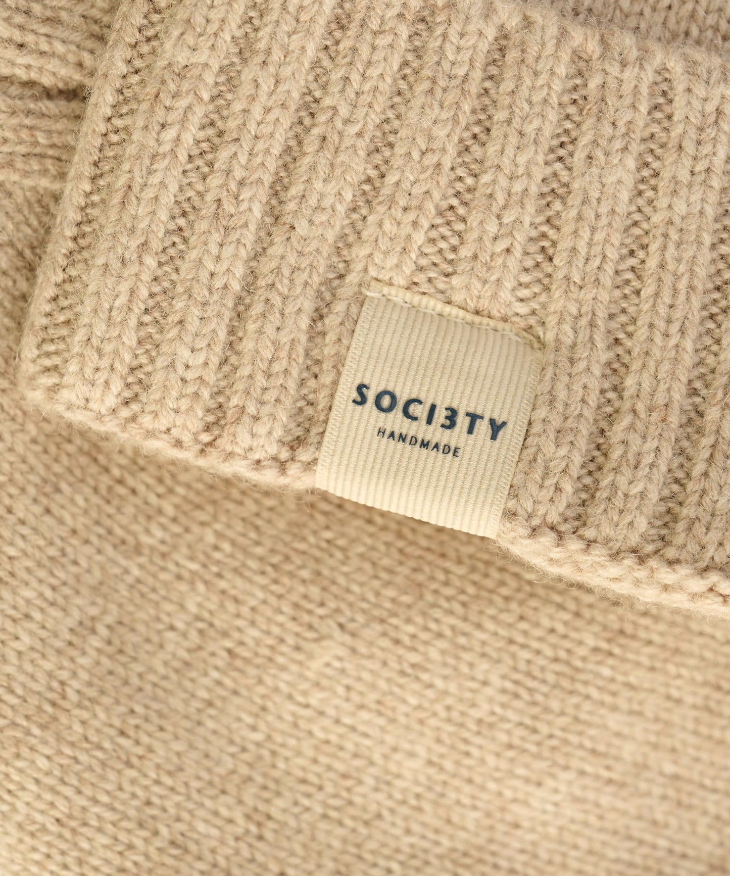 SOCI3TY Muts wol/kasjmier beige - The Society Shop