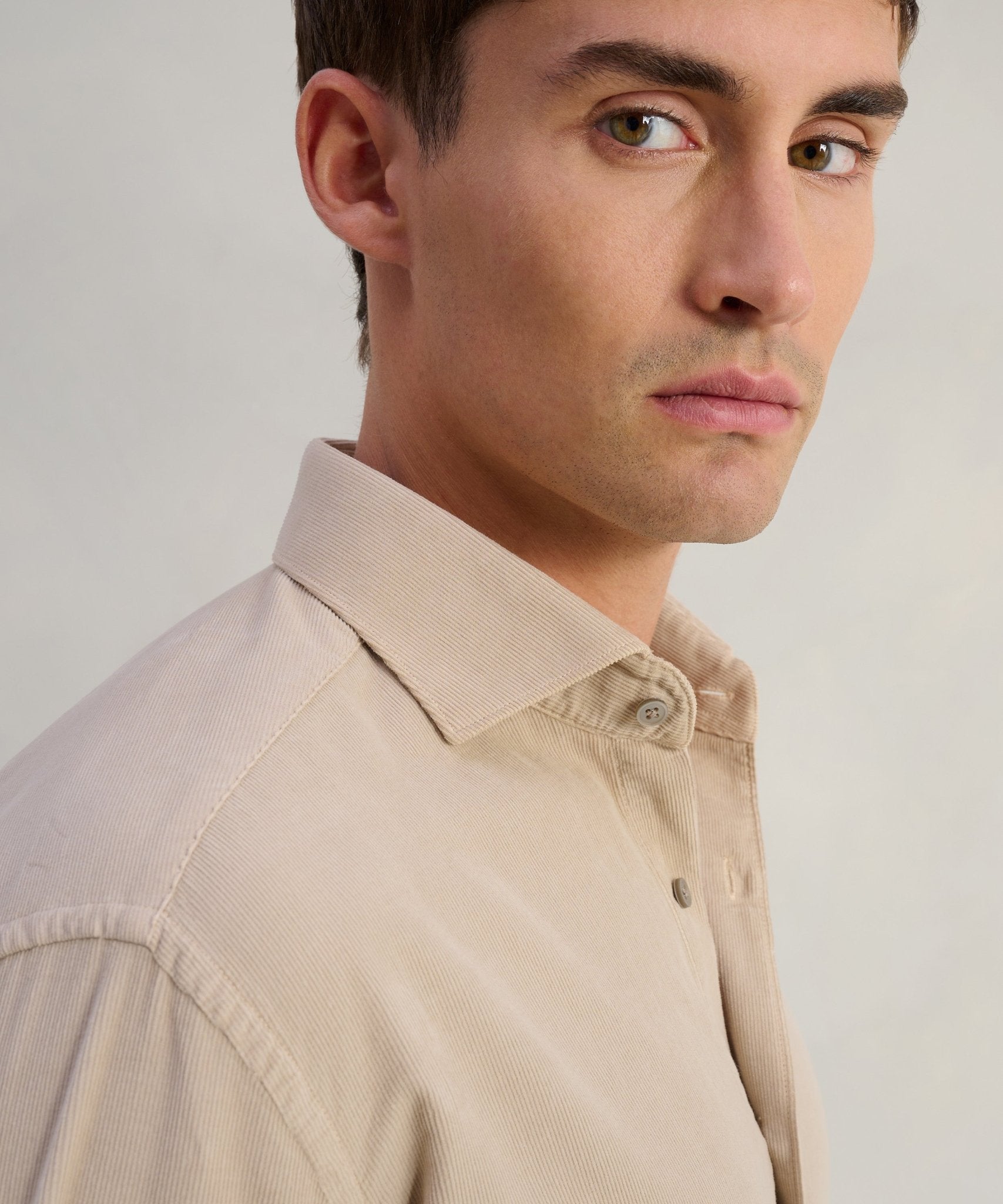 SOCI3TY Handmade Overhemd gewassen corduroy beige - THE SOCIETY SHOP