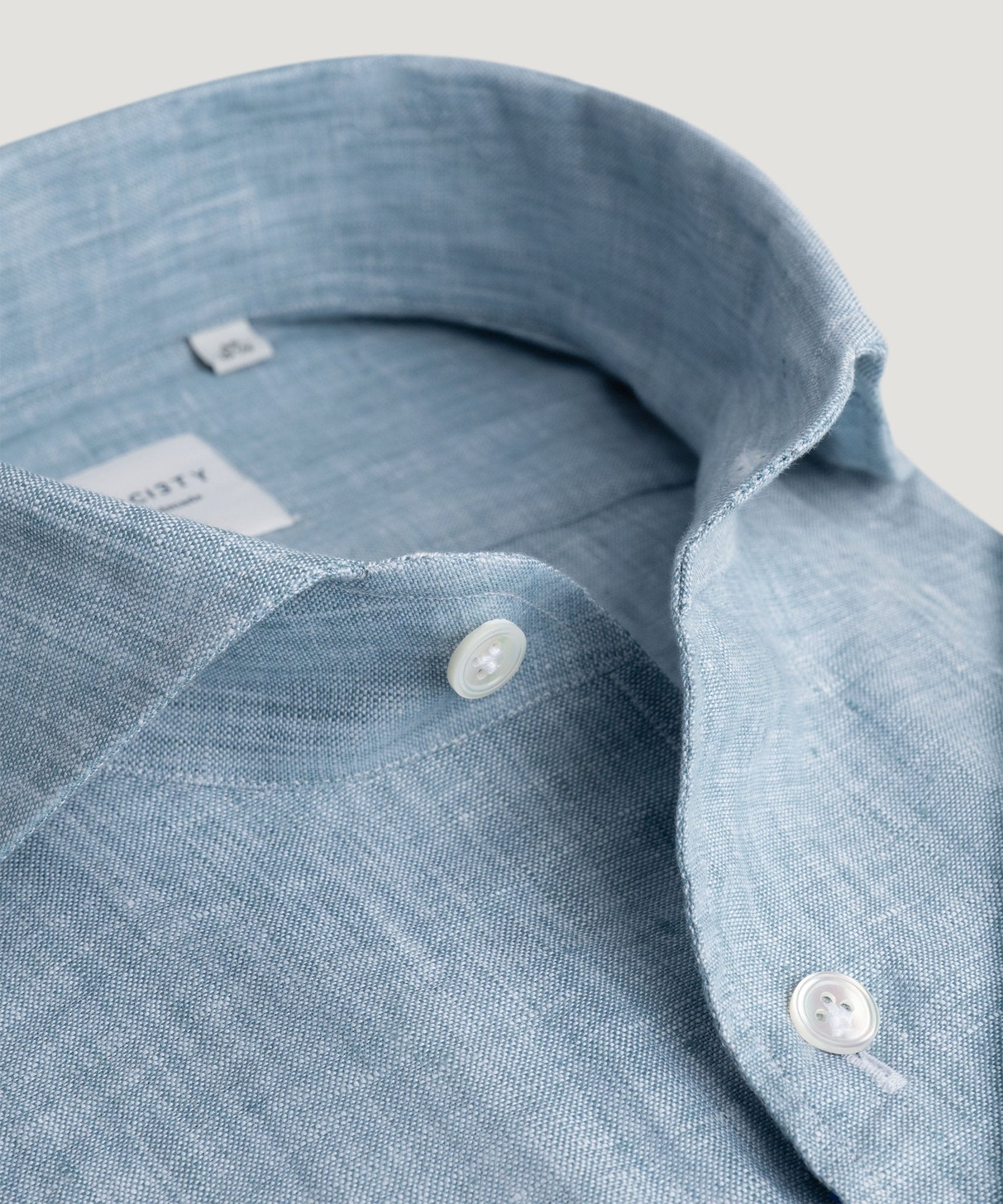 SOCI3TY Handmade Overhemd gewassen linnen lichtblauw - THE SOCIETY SHOP