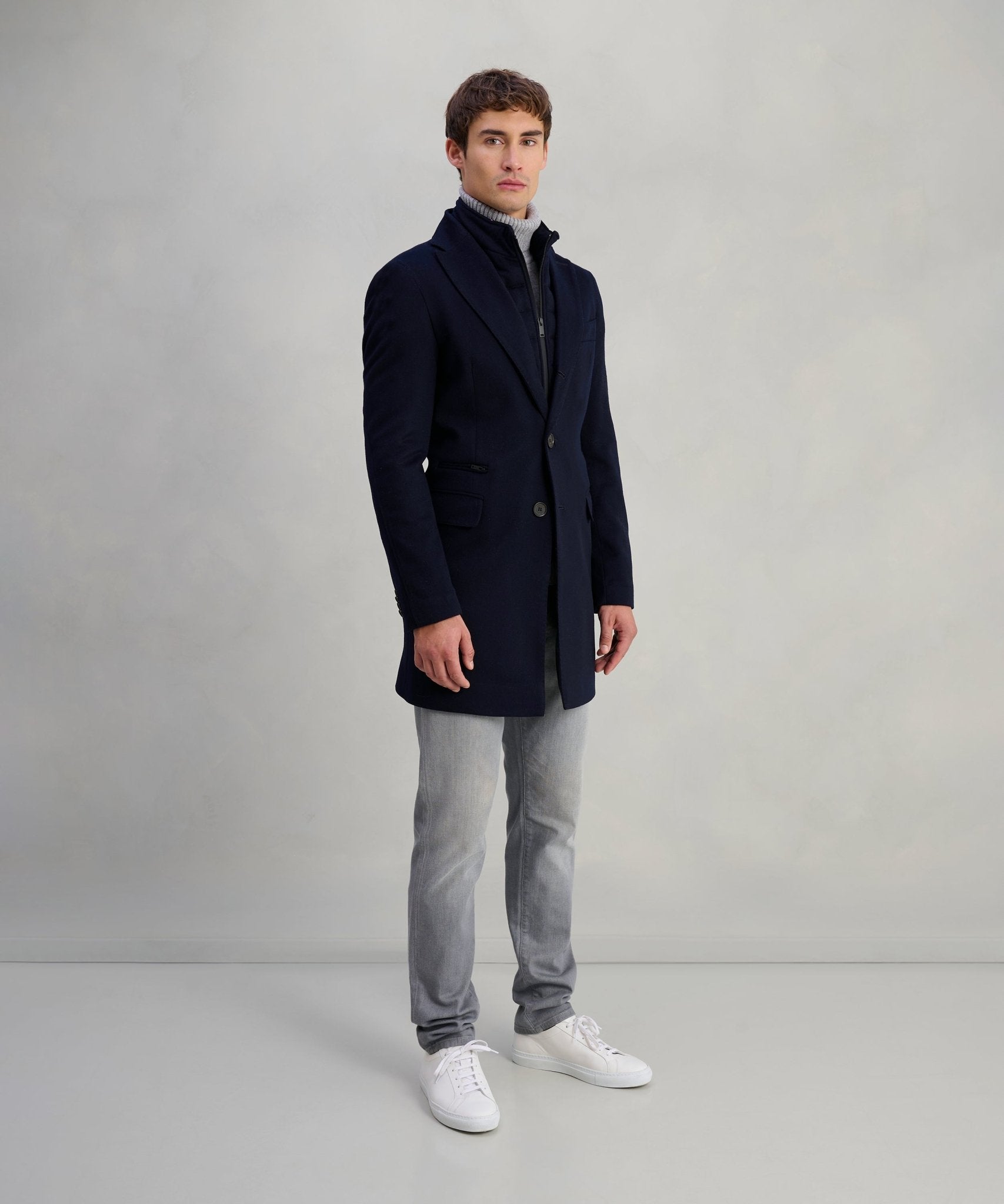 SOCI3TY Overjas virgin wool donkerblauw (woven by Loro Piana) - The Society Shop