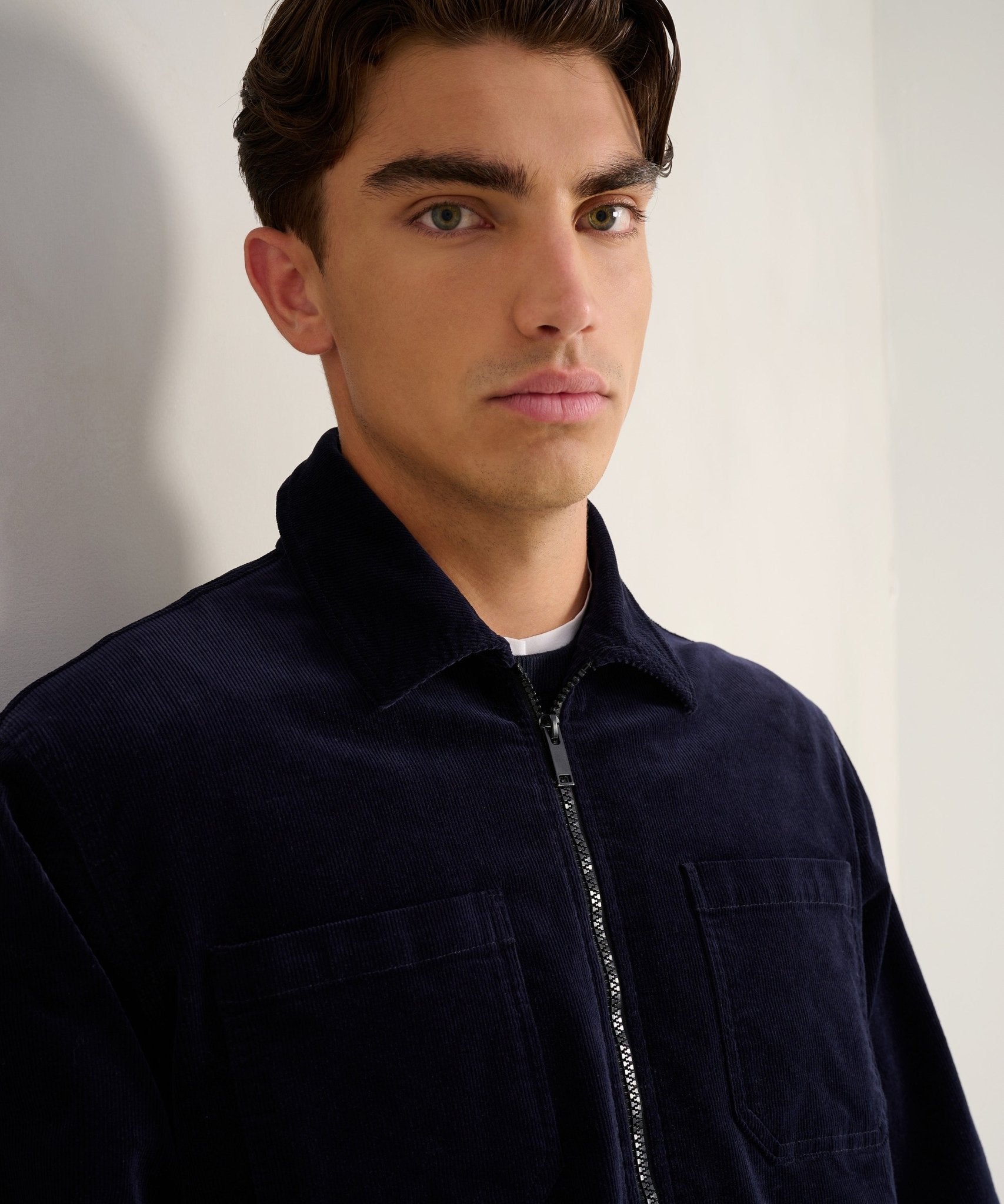 SOCI3TY Overshirt gewassen corduroy donkerblauw - THE SOCIETY SHOP