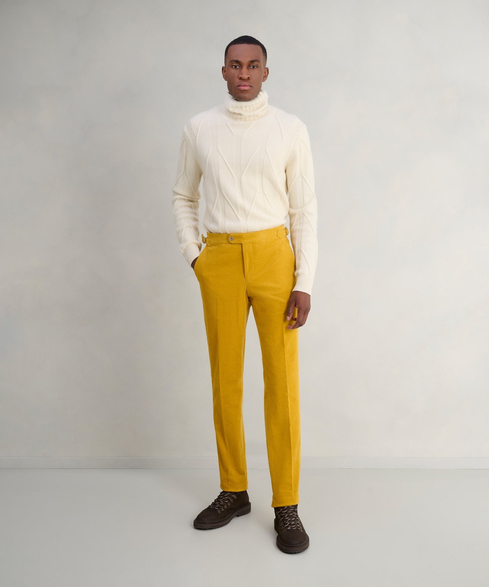 SOCI3TY Pantalon ribcord katoen okergeel - The Society Shop