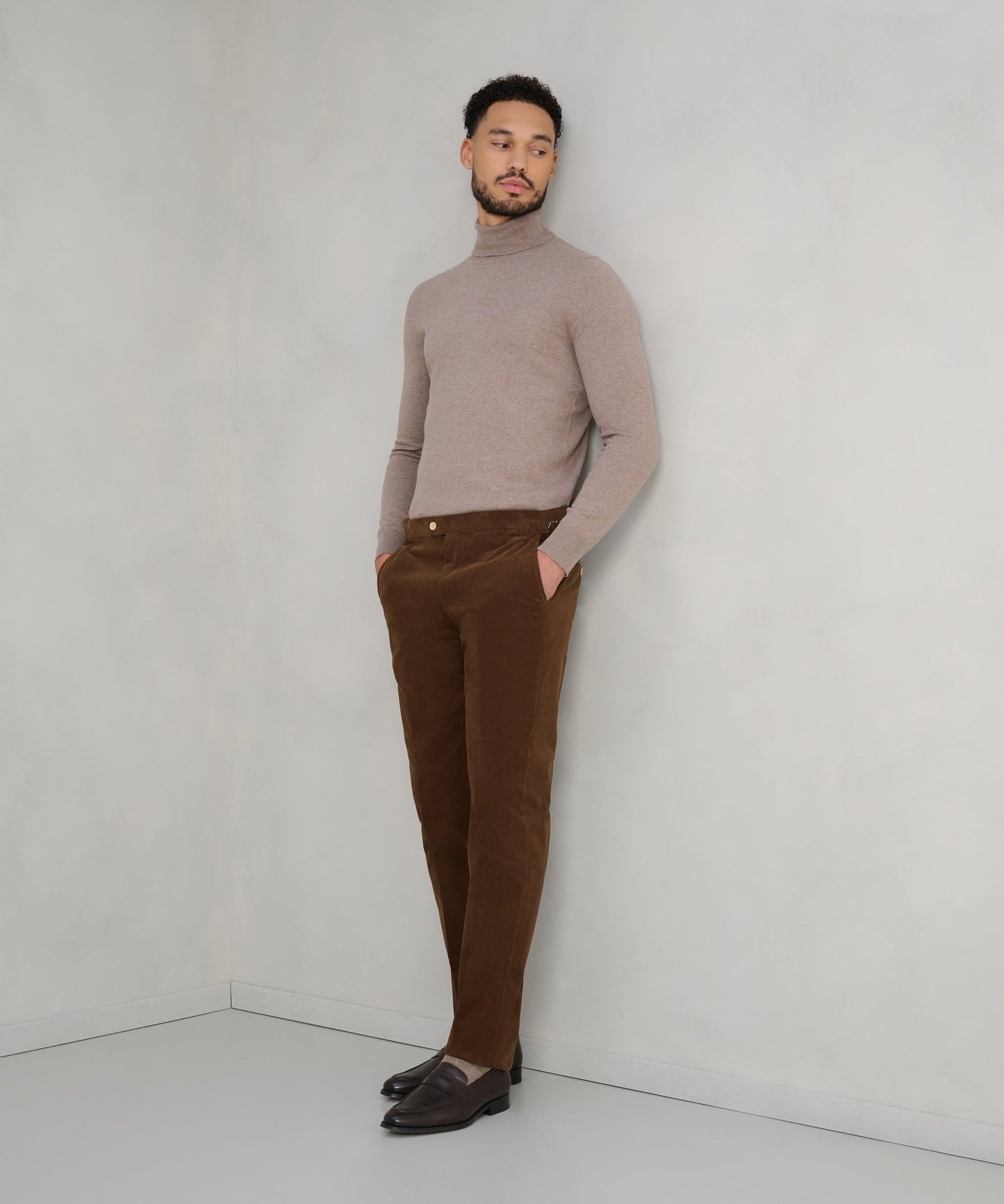 SOCI3TY Pantalon ribcord katoen roestbruin - The Society Shop