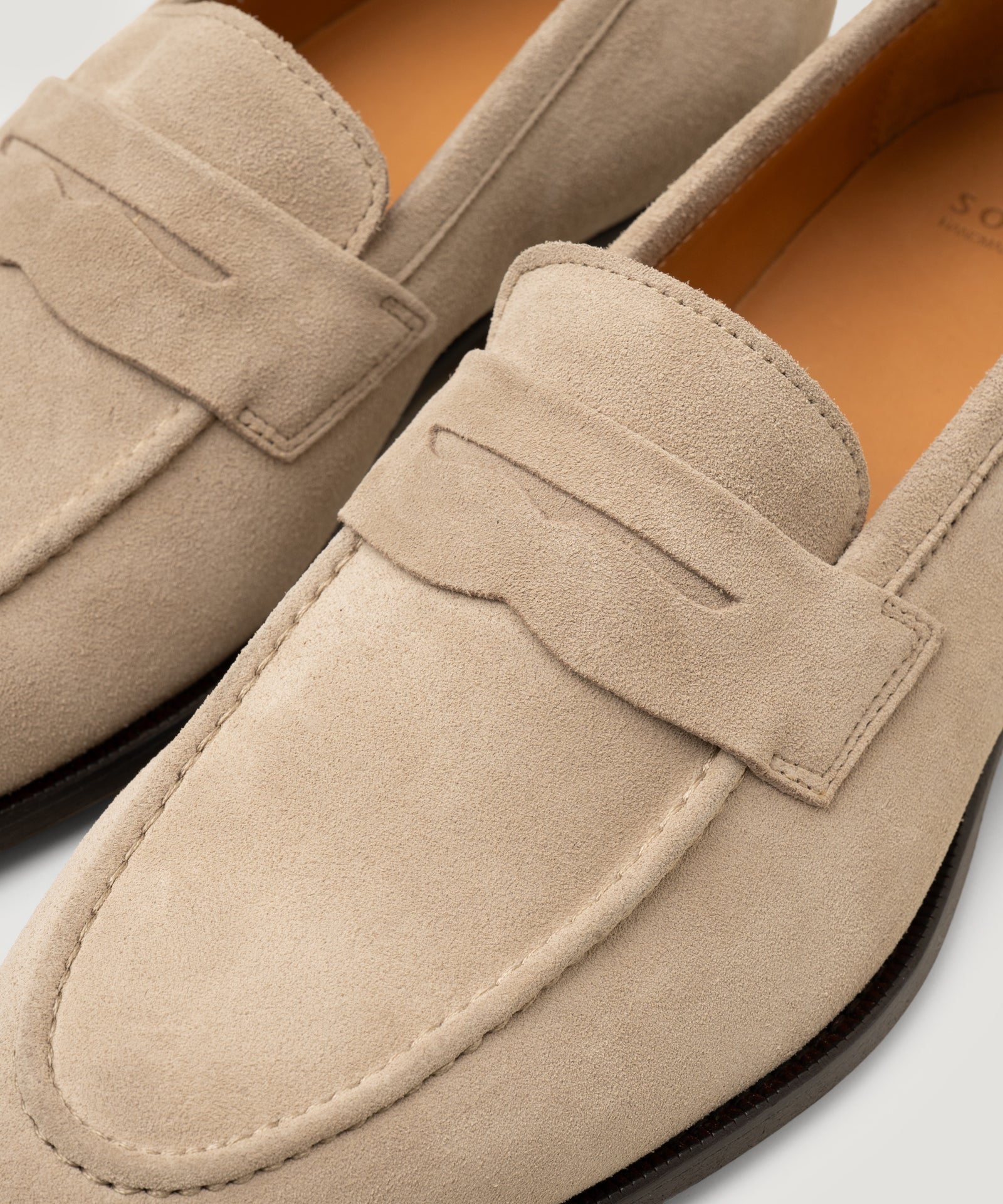 SOCI3TY Limited Fashion Penny loafer suède beige - THE SOCIETY SHOP