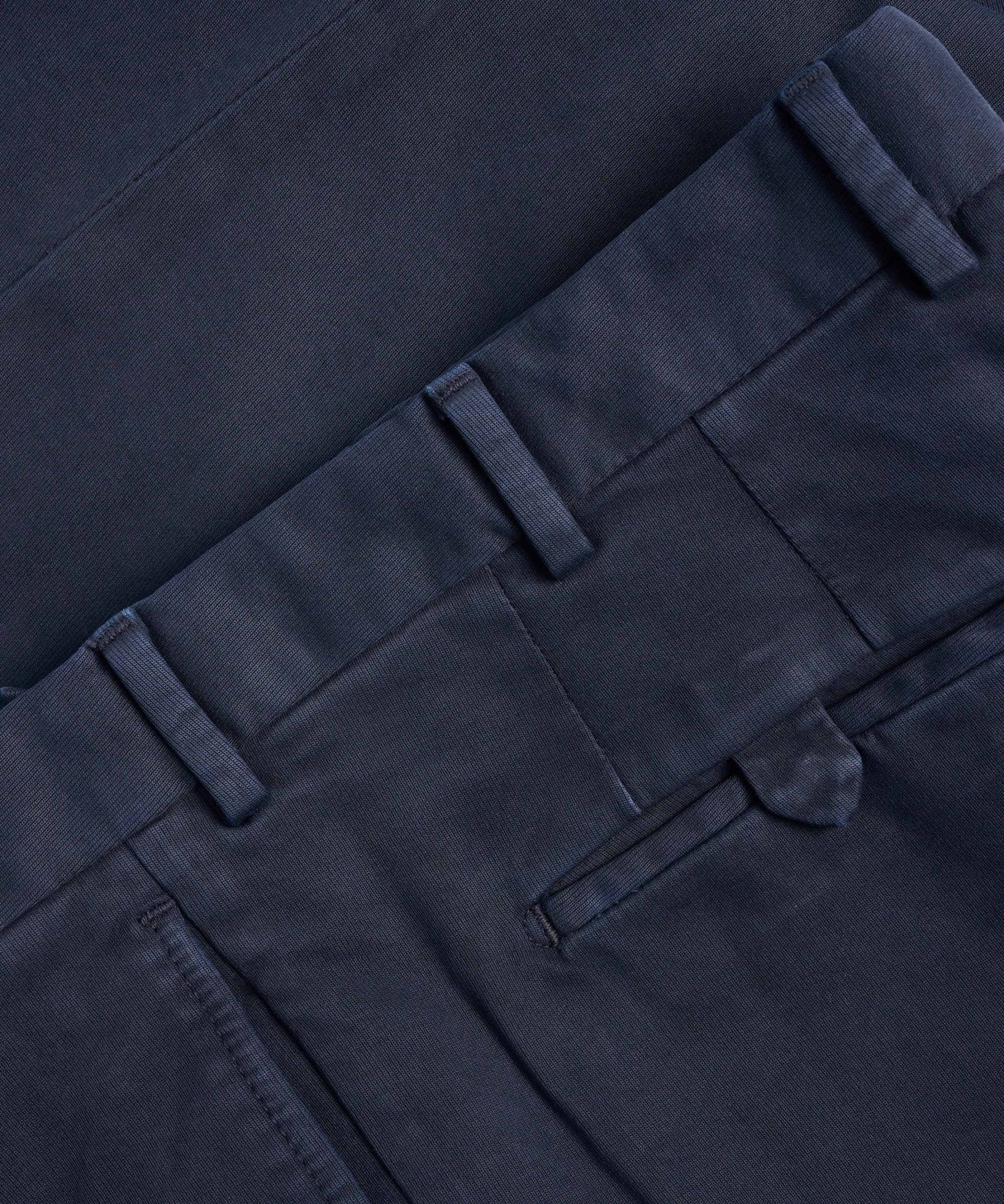 SOCI3TY Pleated pantalon Supima cotton stretch donkerblauw - THE SOCIETY SHOP