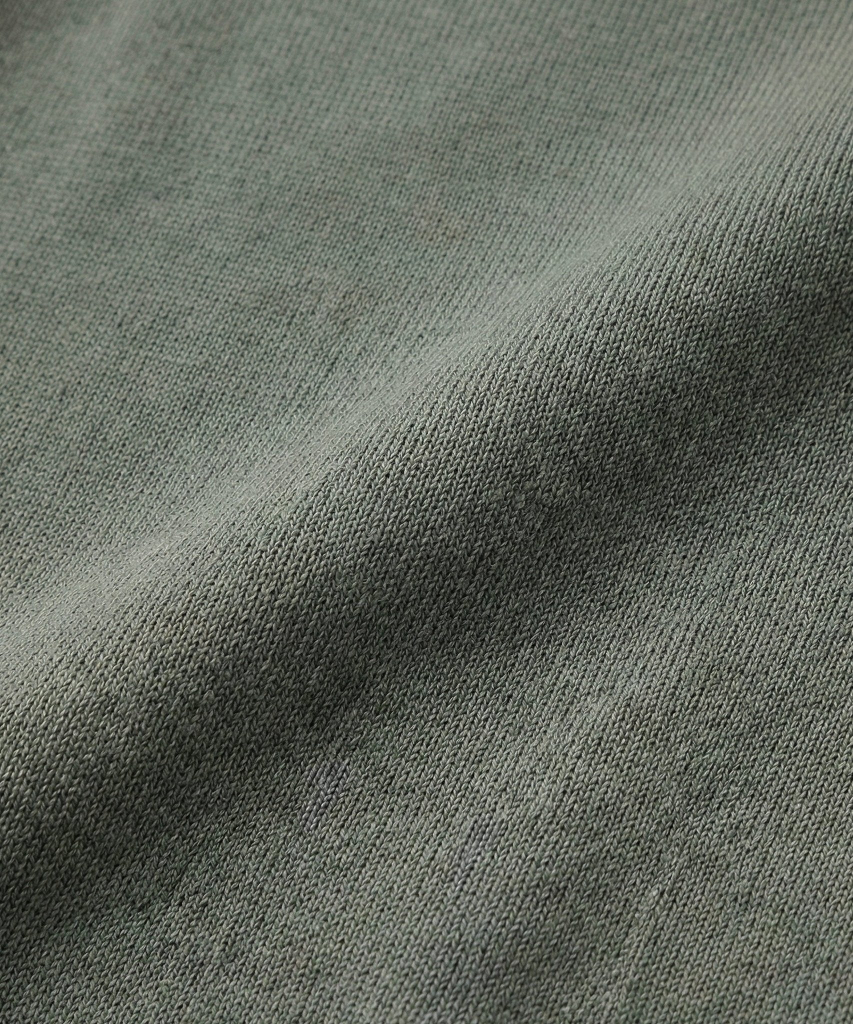 RRD Round knit trui garment dyed sage green - THE SOCIETY SHOP